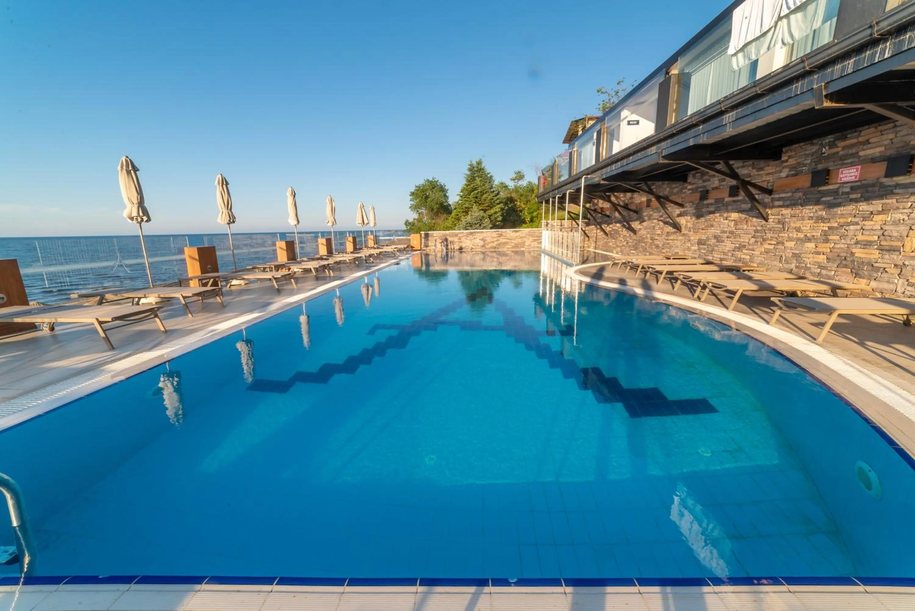 Swimming pool in Atik Hotel