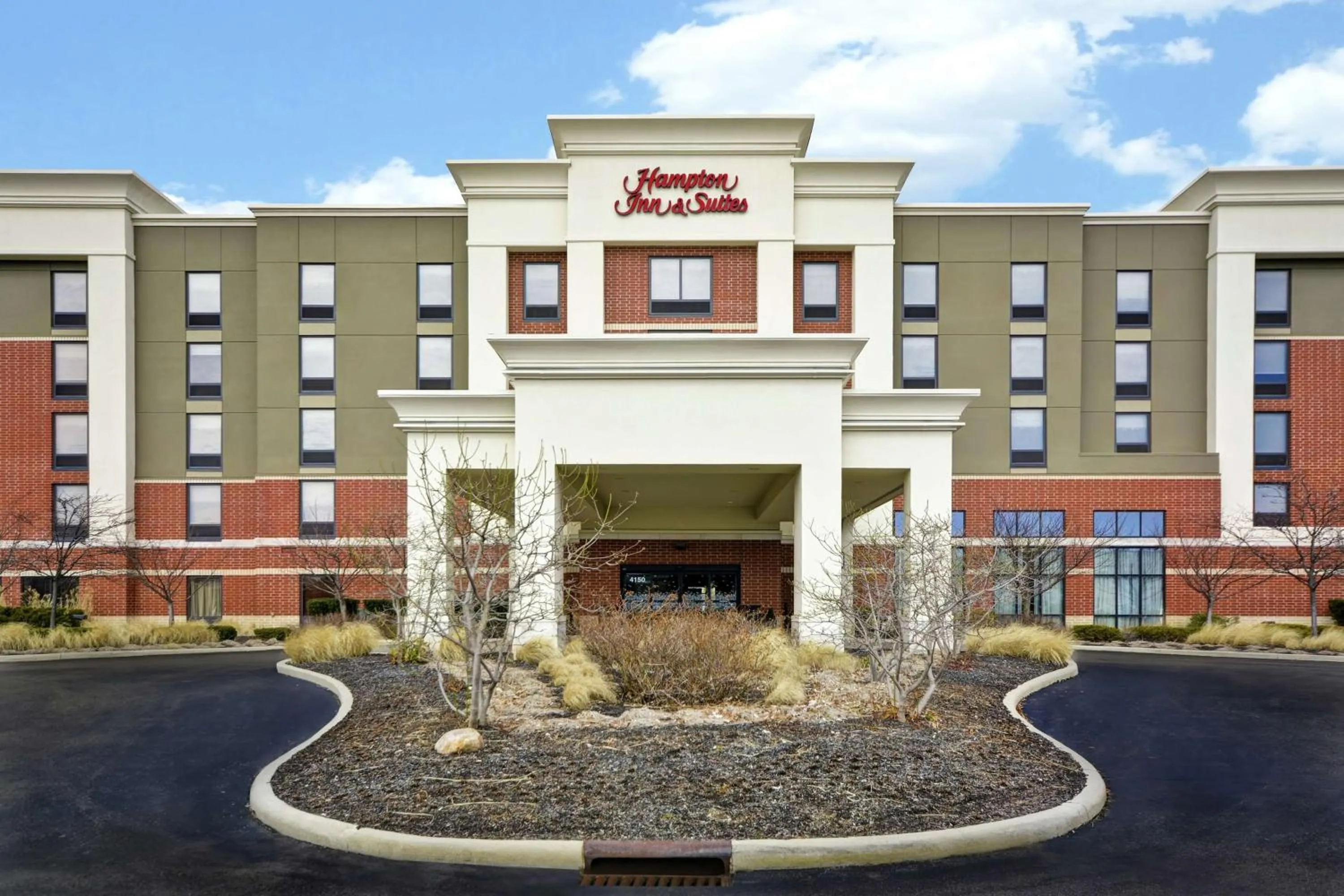 Property building in Hampton Inn & Suites Columbus-Easton Area