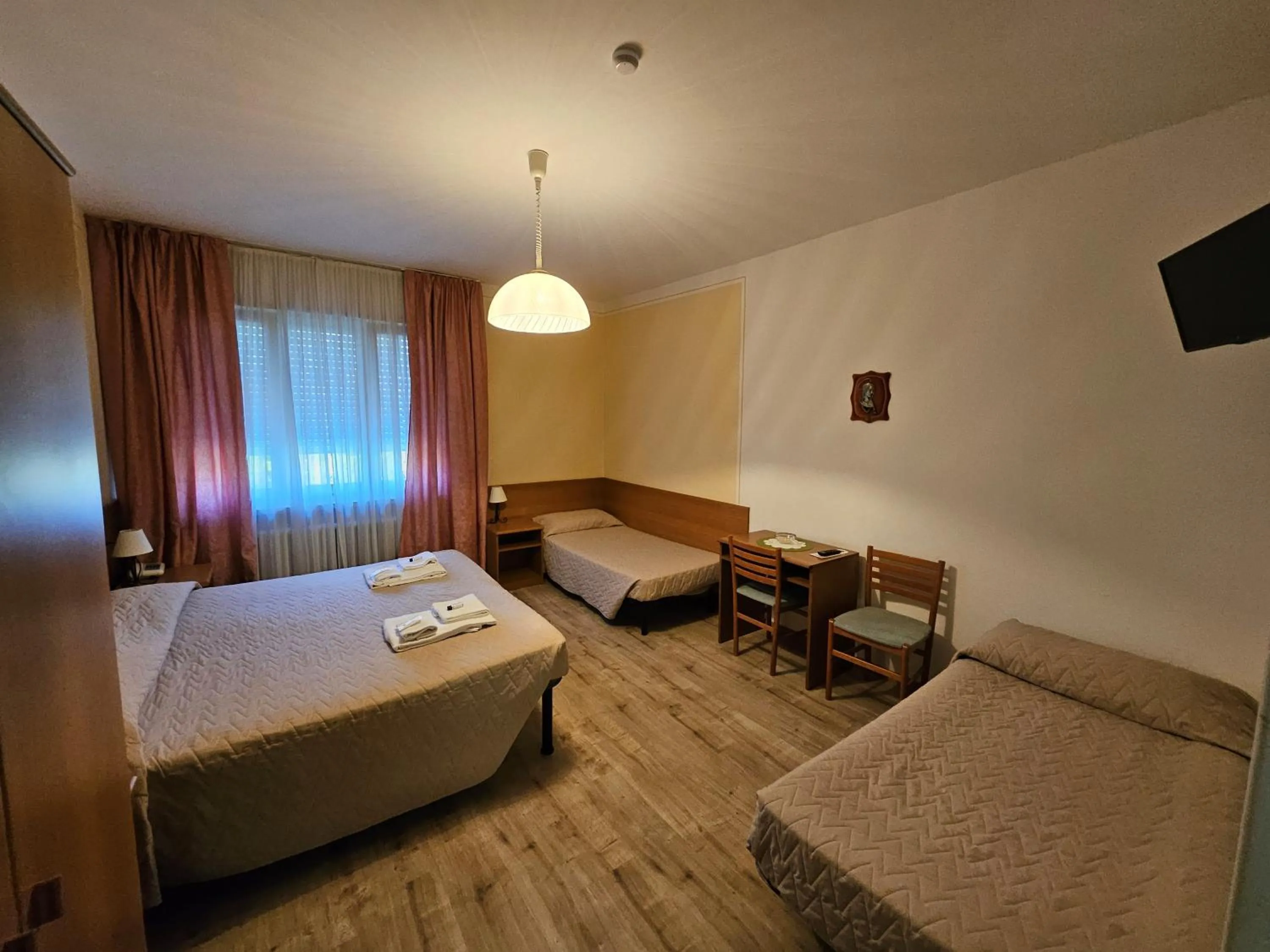 Photo of the whole room, Bed in Park Hotel Sacro Cuore
