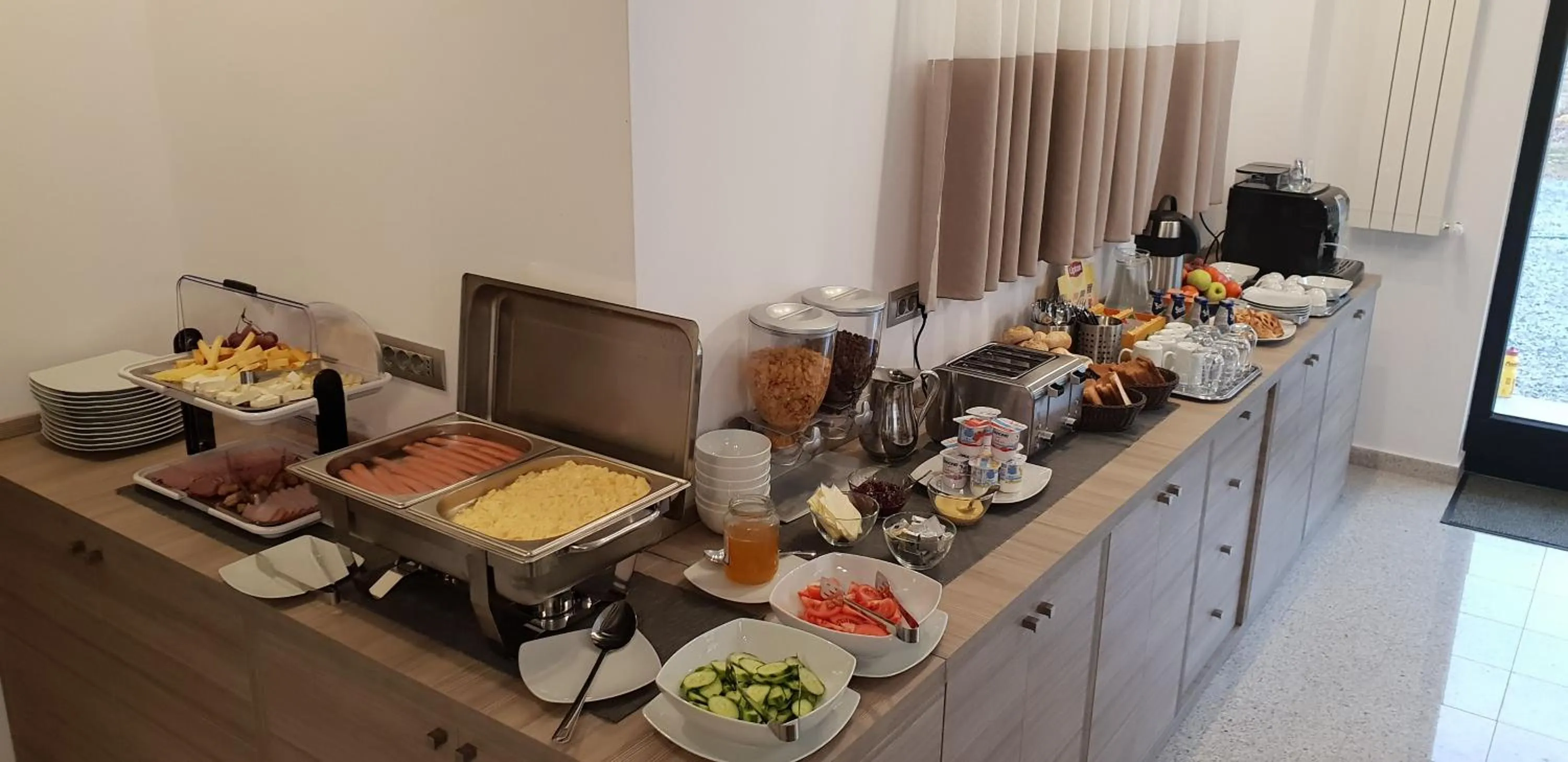 Breakfast in Pensiunea Negoiu