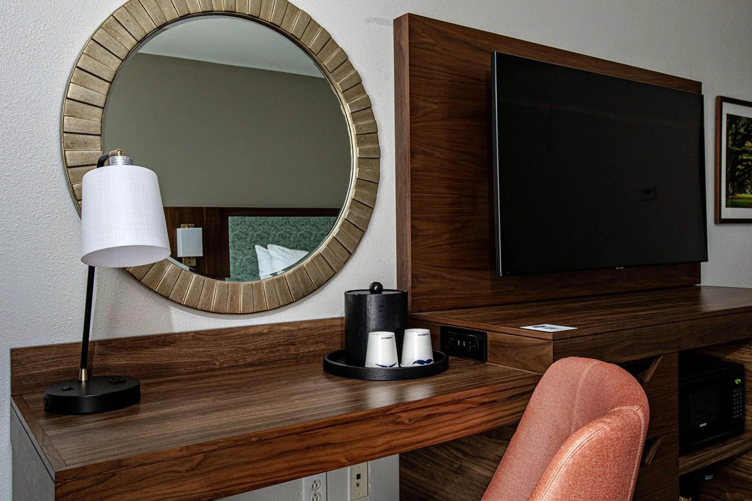 Bedroom in Hampton Inn & Suites Charleston-West Ashley