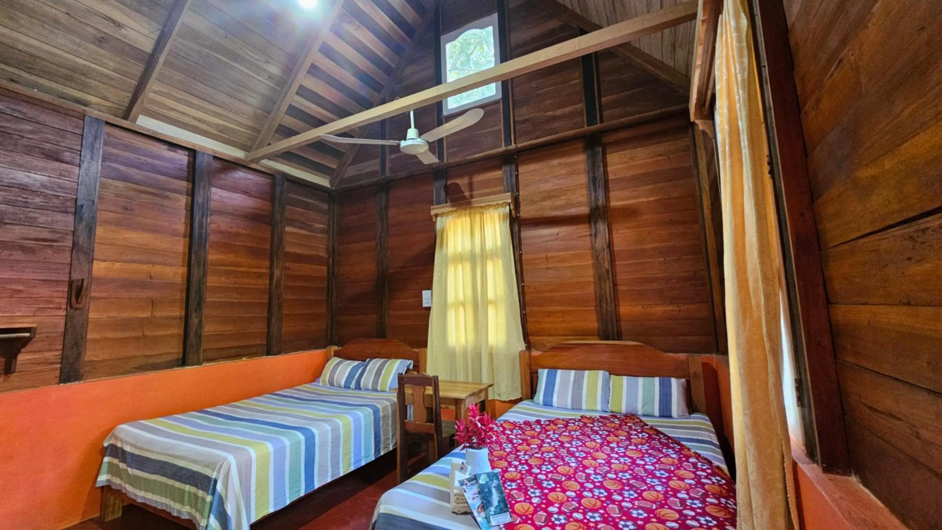 Bed in Cabañas Yax-ha