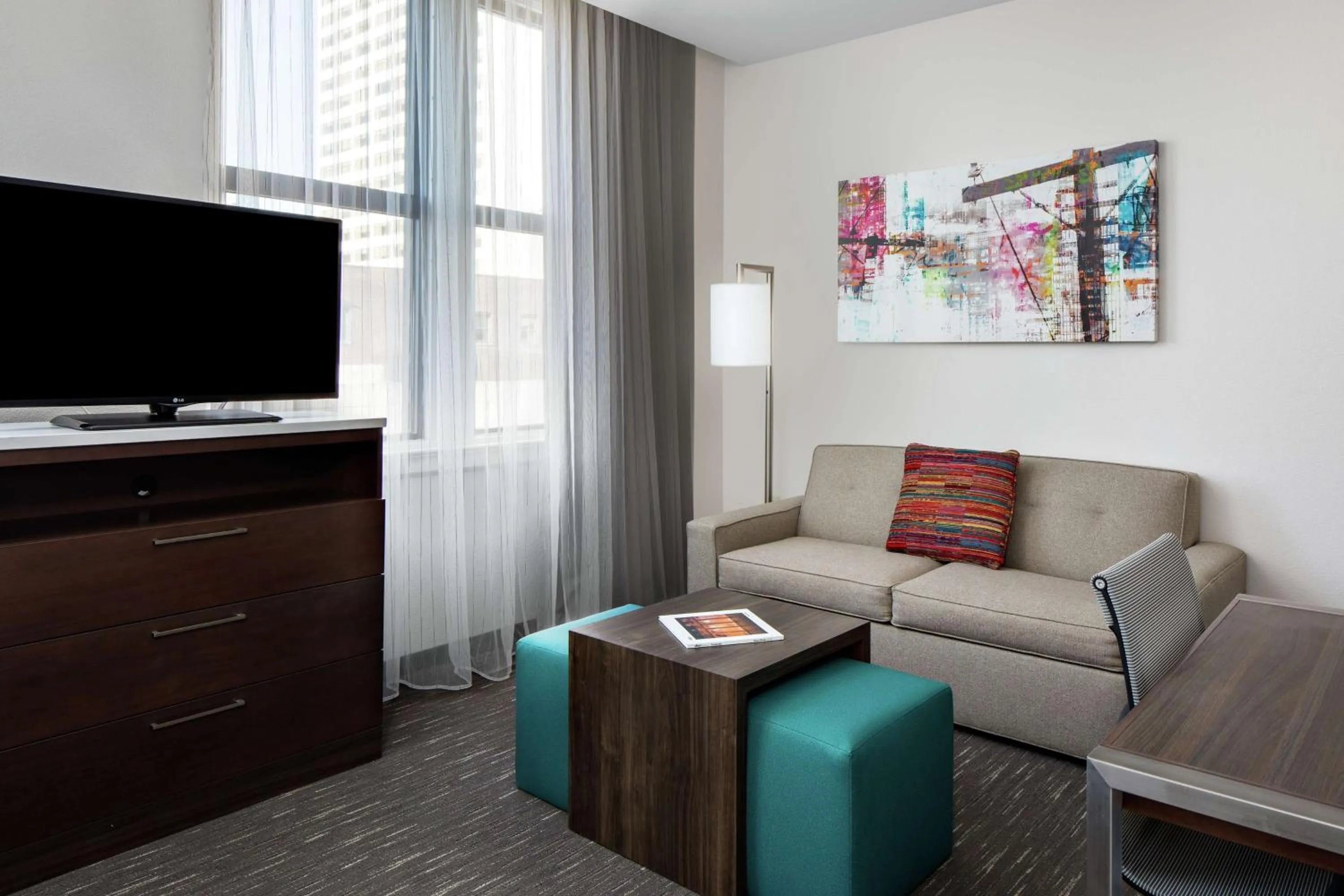 Living room in Homewood Suites by Hilton Nashville Downtown