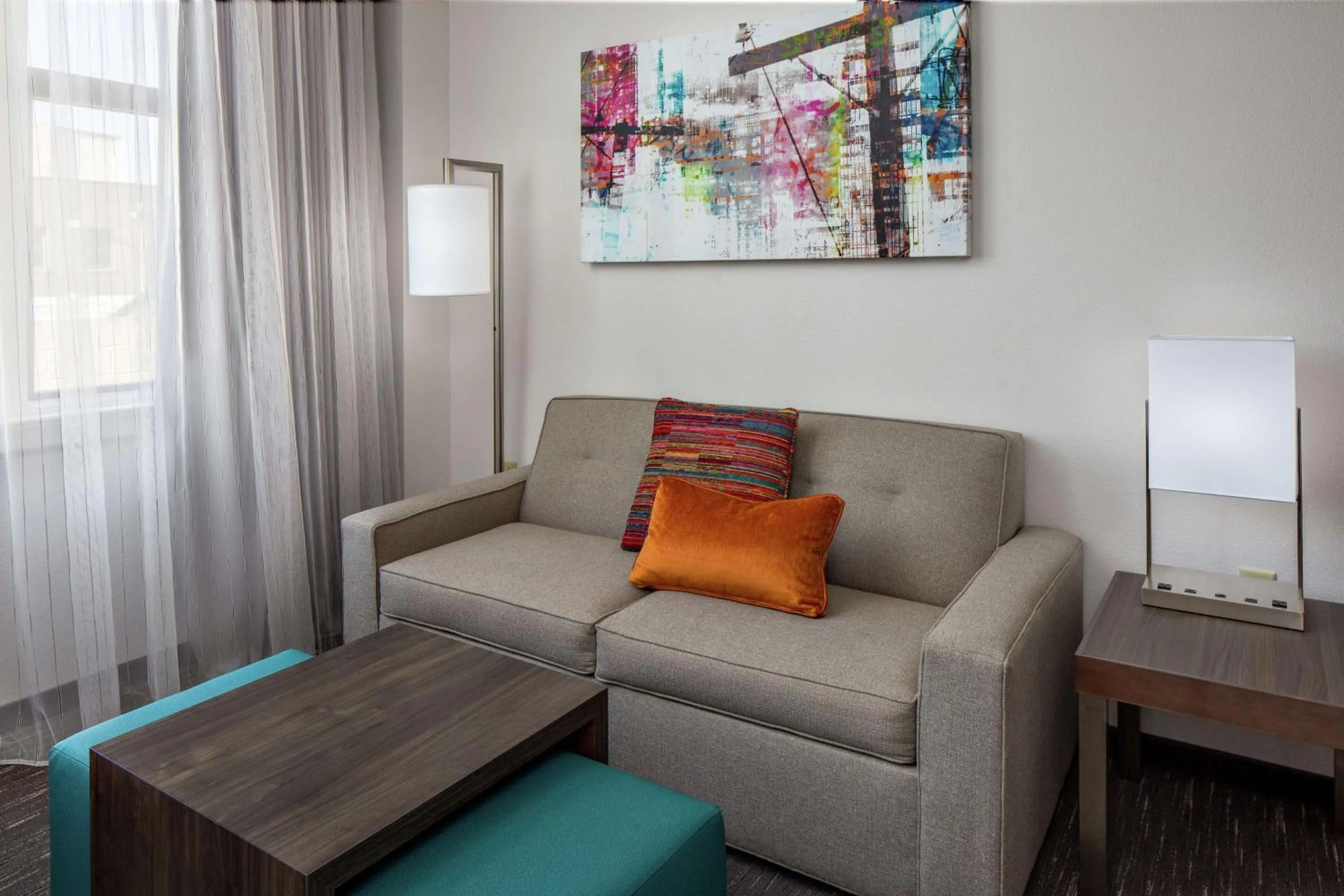 Living room in Homewood Suites by Hilton Nashville Downtown