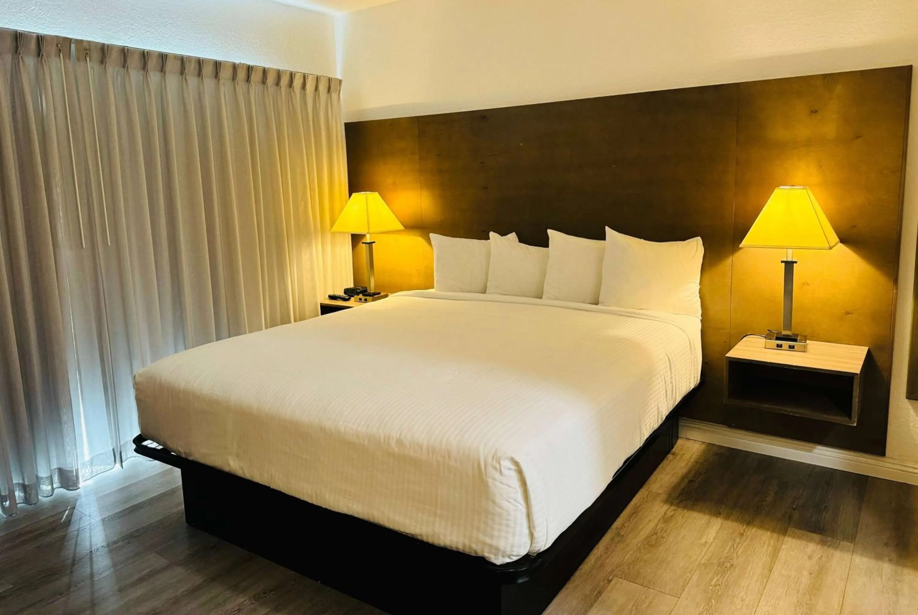 Photo of the whole room, Bed in Ramada by Wyndham San Diego Airport