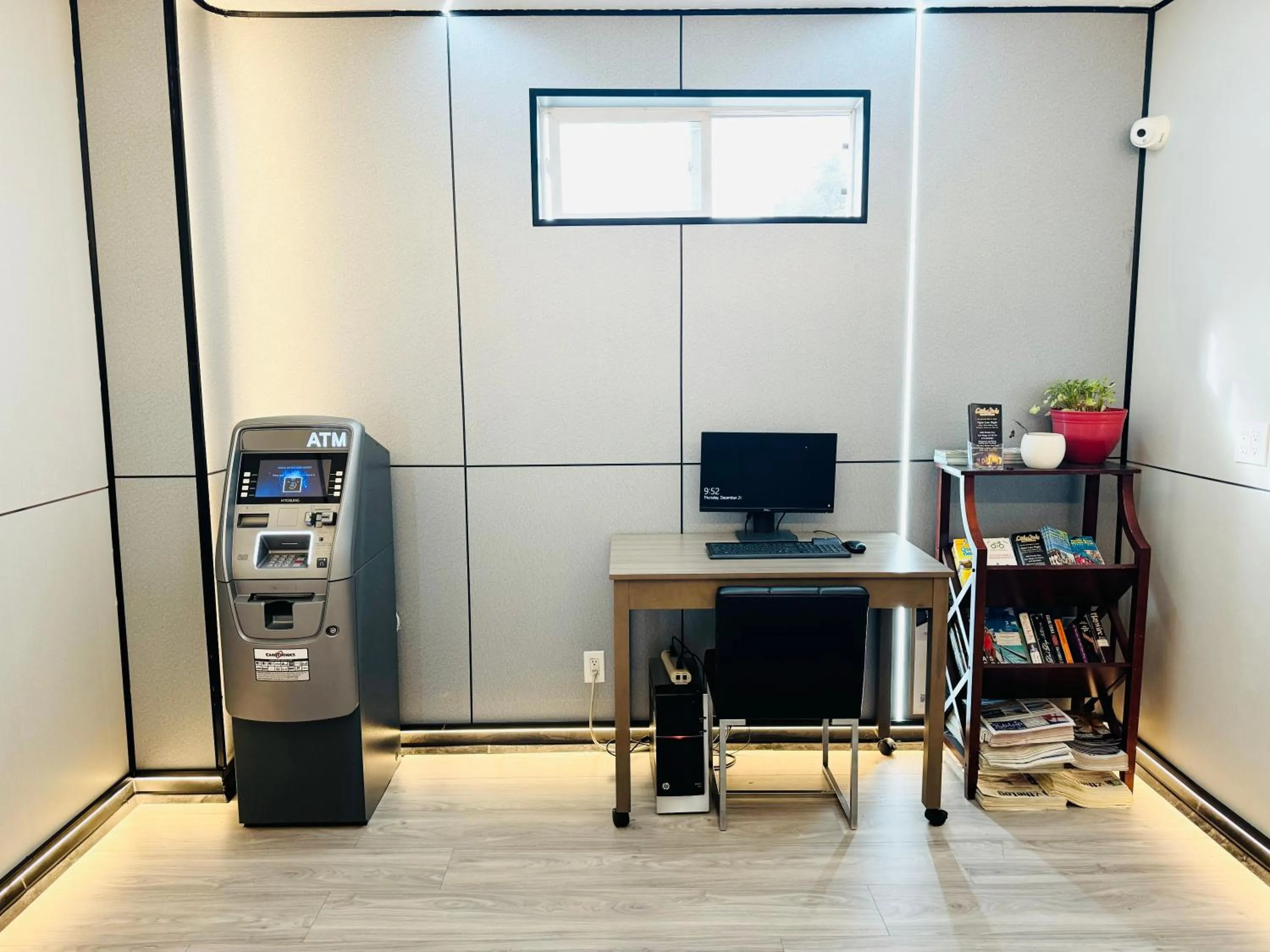 Business facilities in Ramada by Wyndham San Diego Airport