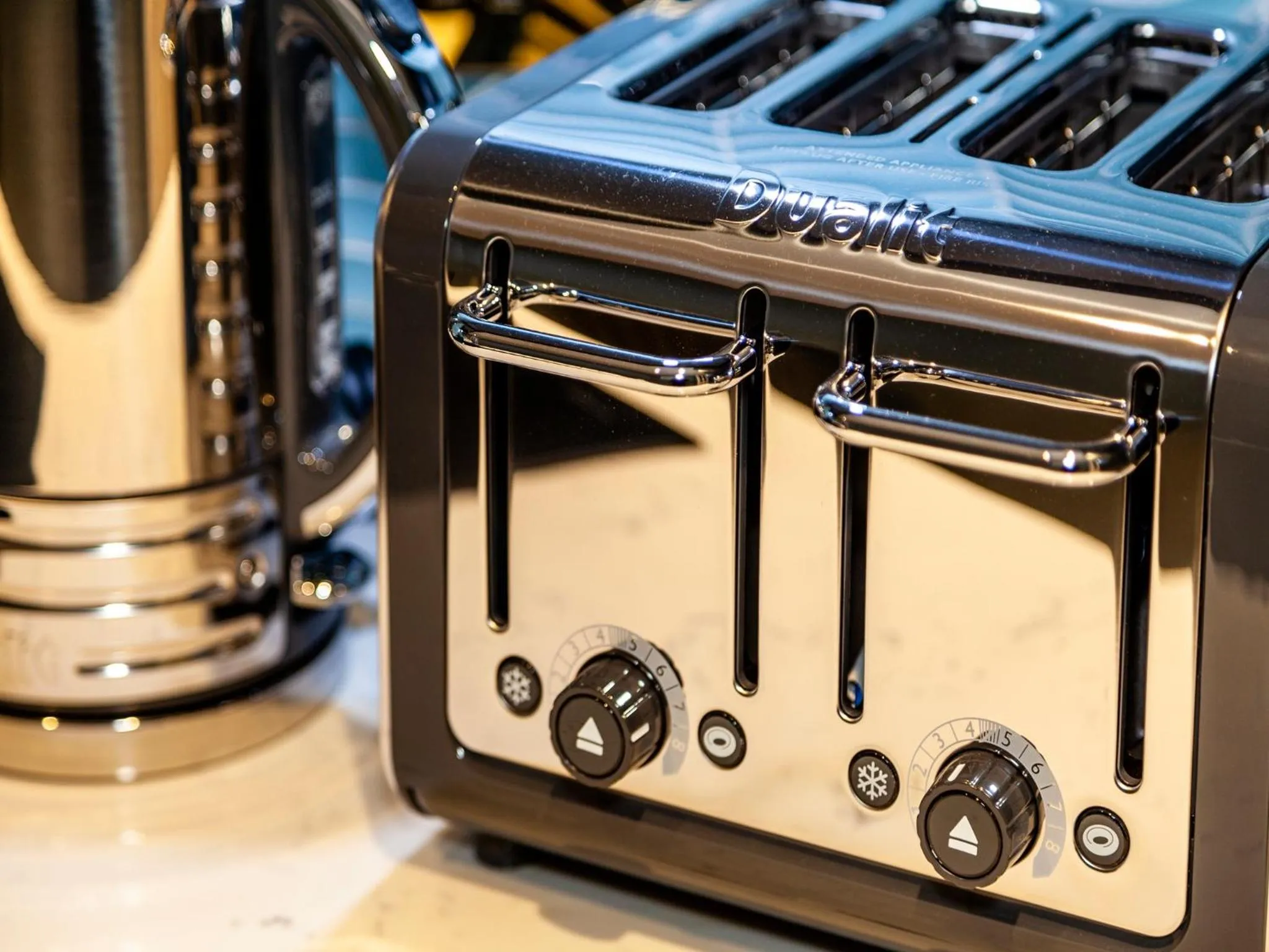 Dining area in Beaches Brighton - Luxury Seafront Accommodation