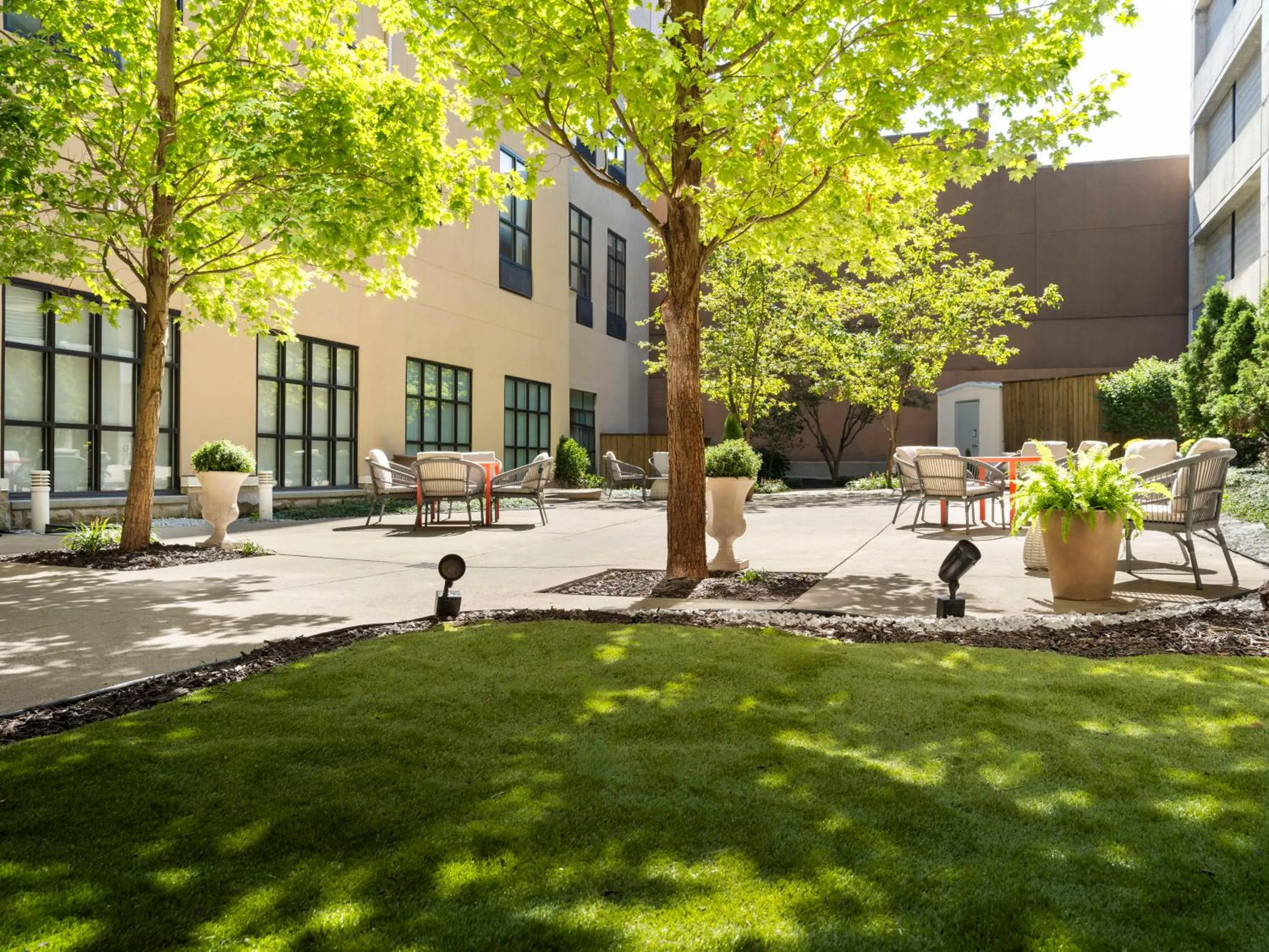 Inner courtyard view in Hilton Garden Inn Bloomington