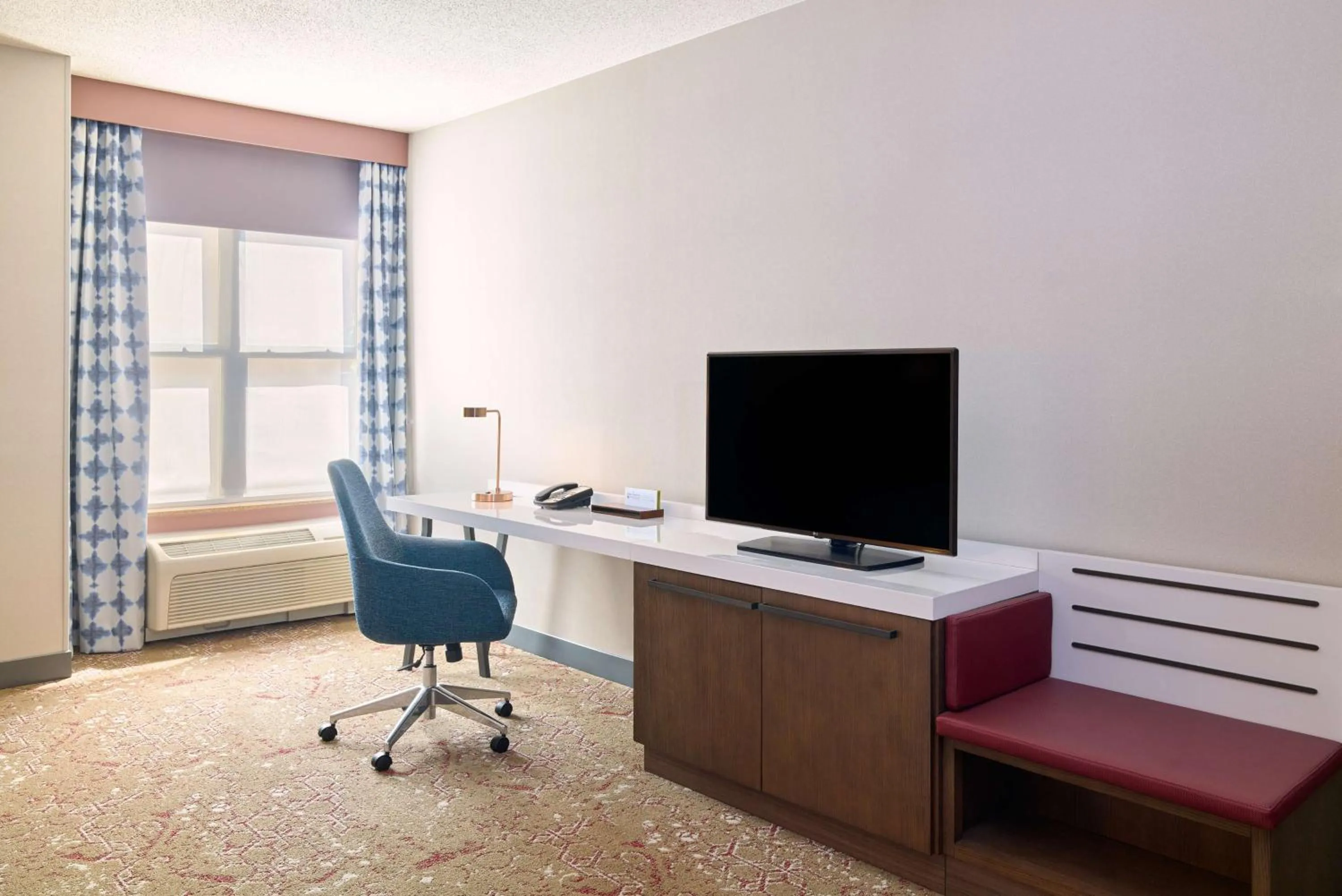 Bedroom in Hilton Garden Inn Bloomington