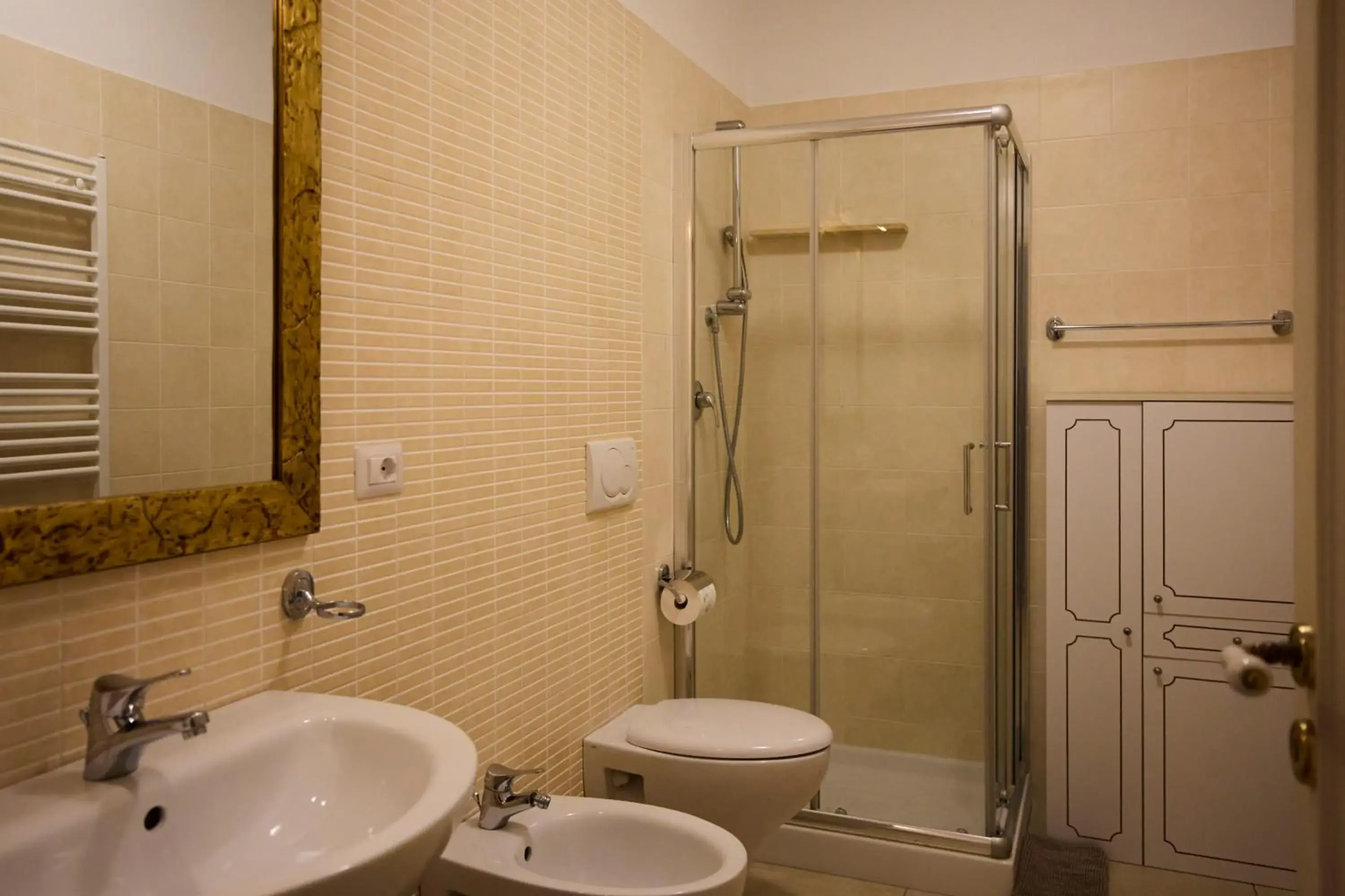 Standard Quadruple Room in Relais Villa Le Bianche Standard Quadruple Room in Relais Villa Le Bianche