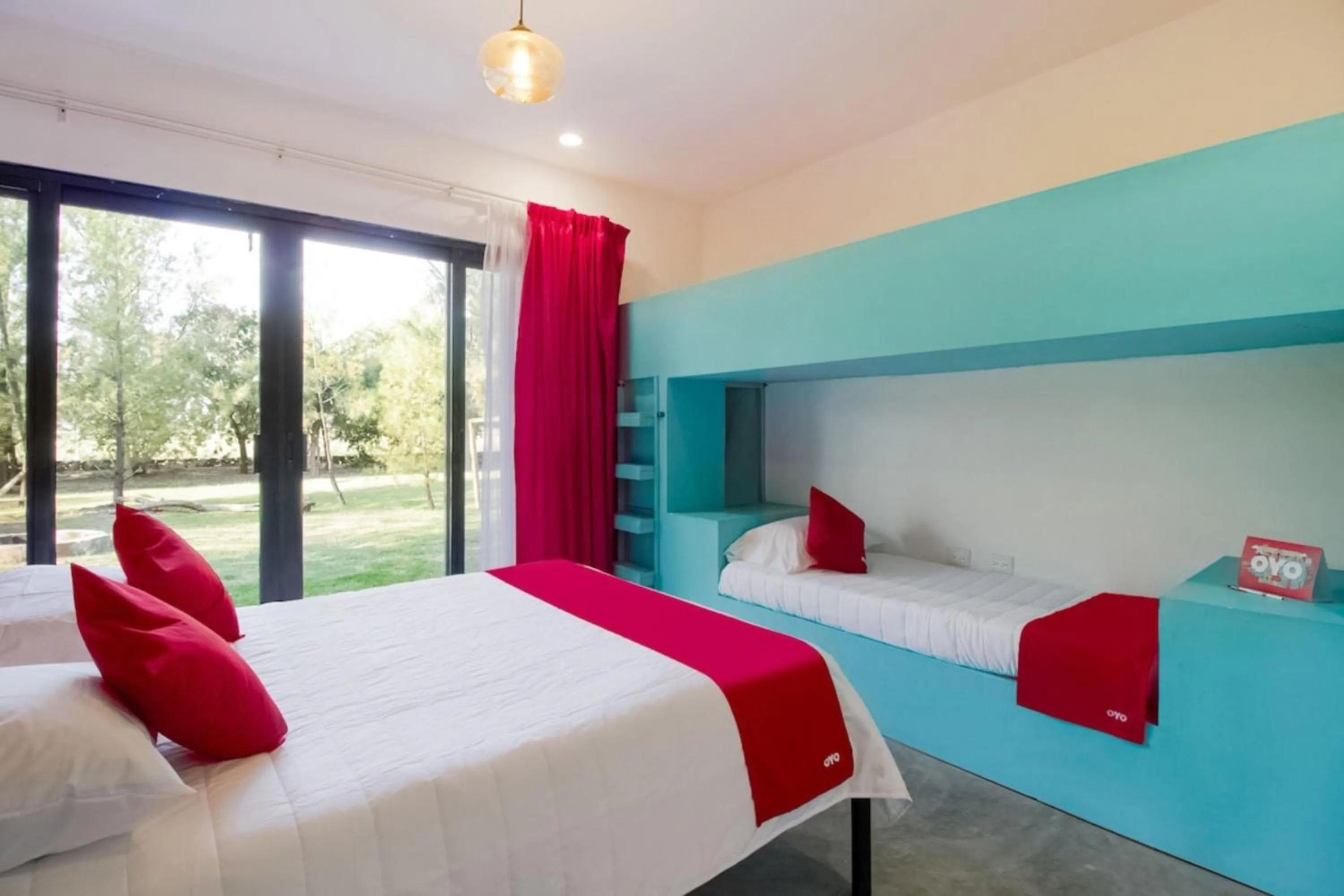 Bedroom, Bed in Capital O Hacienda Filadelfia, El Atorón, Irapuato