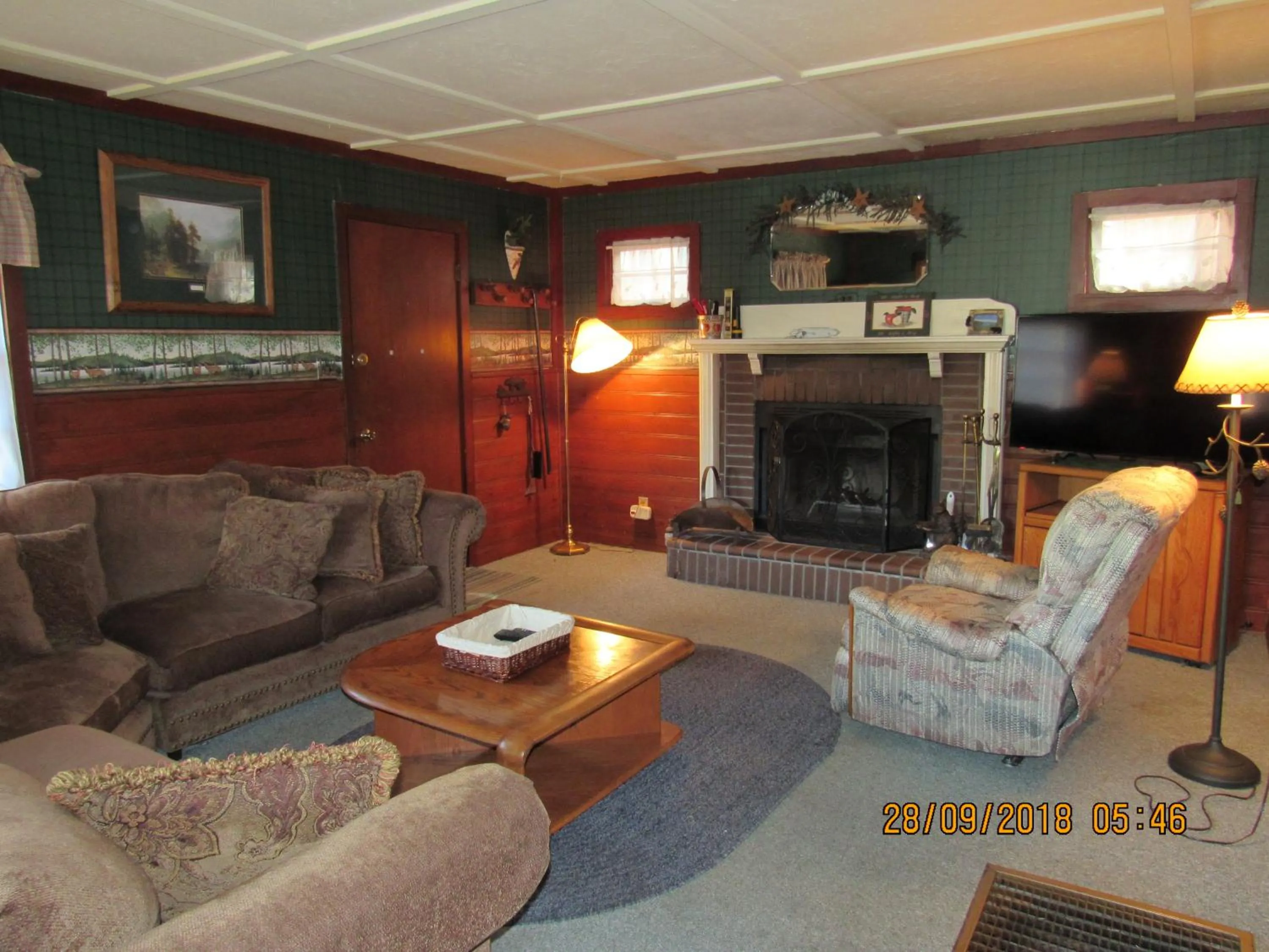 Living room in Apple Bear Cabin