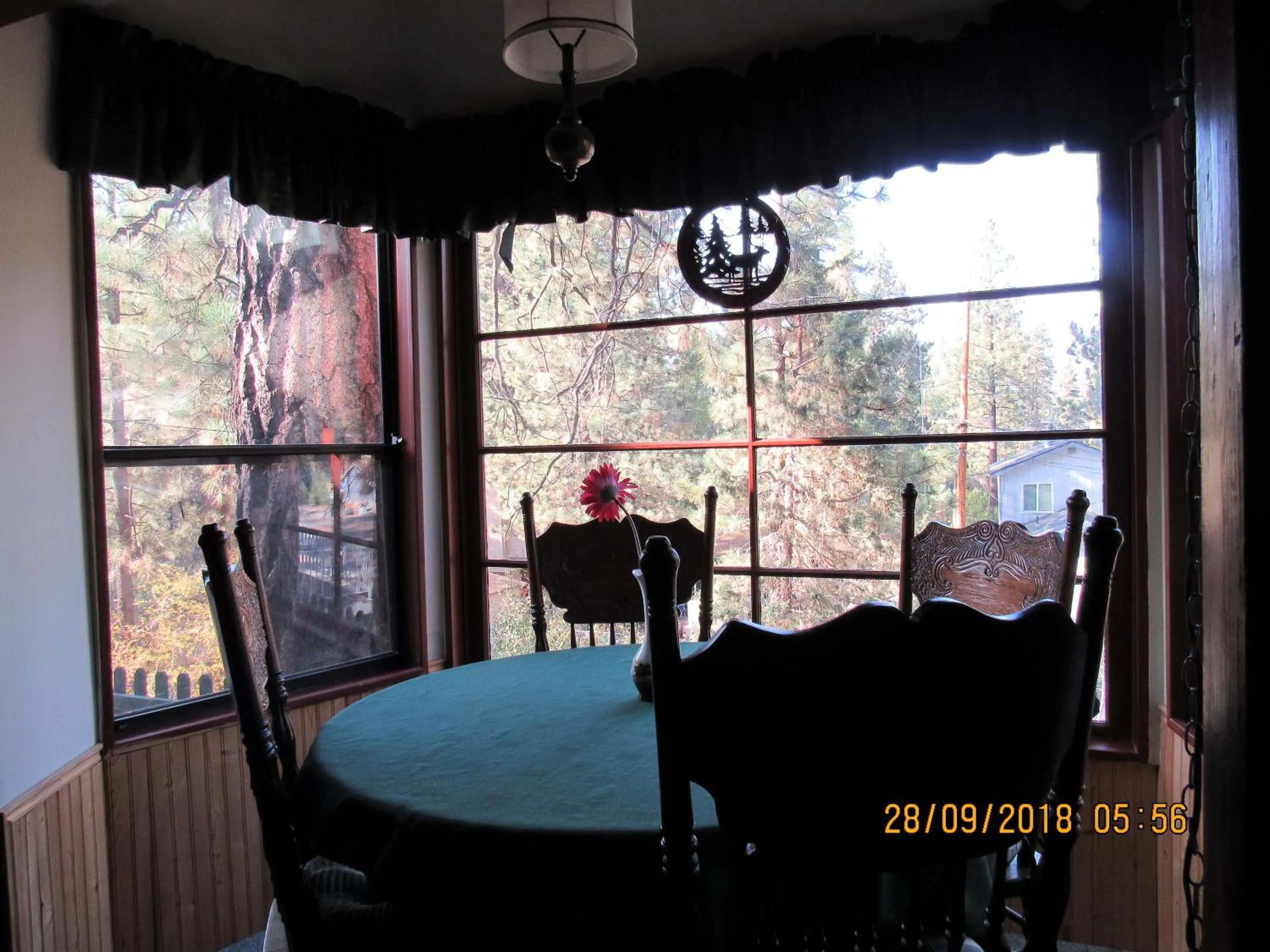 Dining area in Apple Bear Cabin
