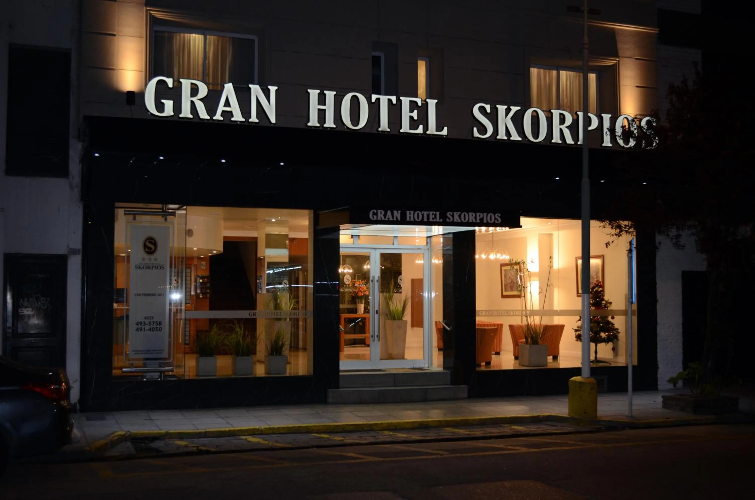 Facade/entrance in Gran Hotel Skorpios