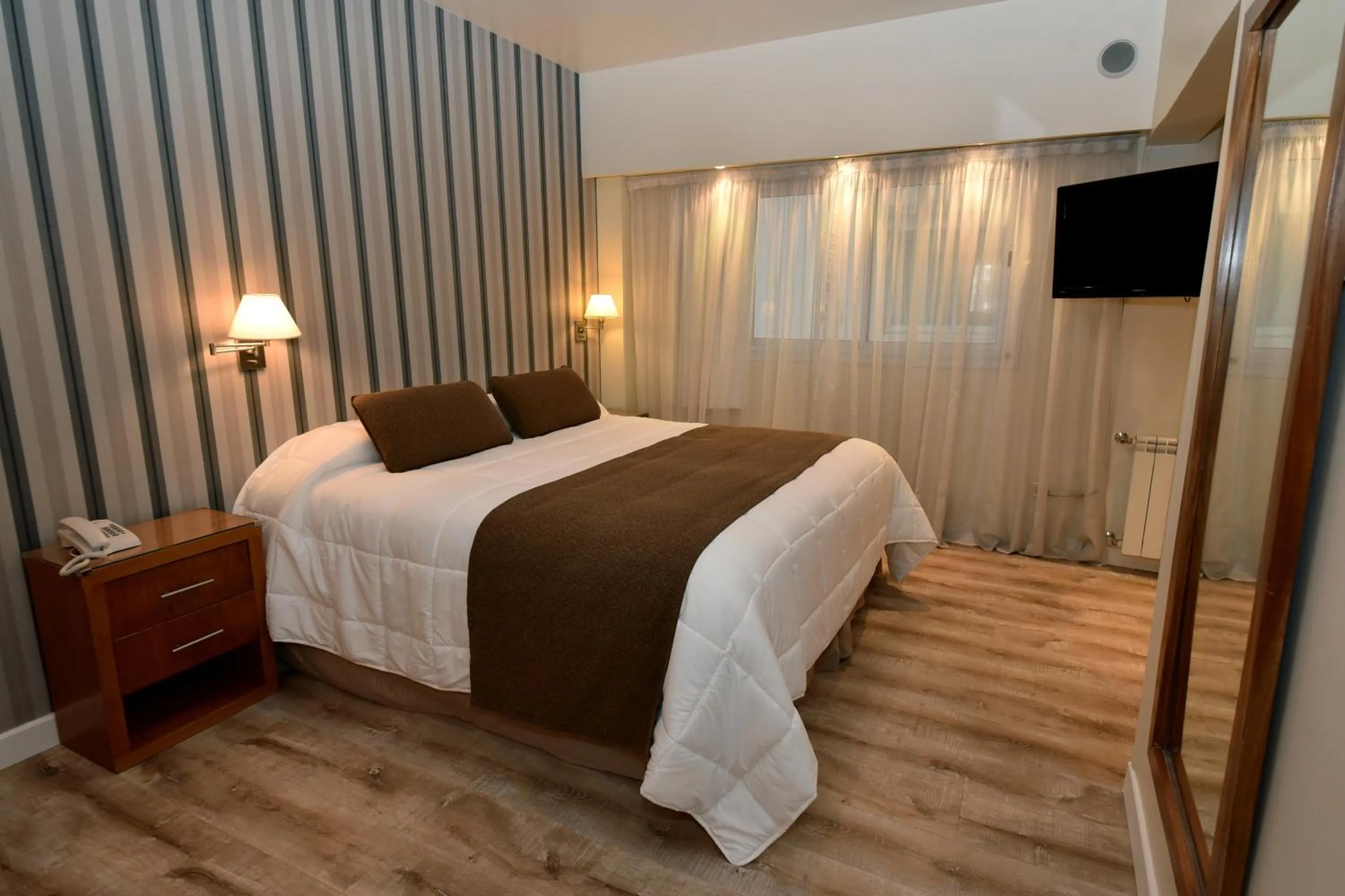 Bed in Gran Hotel Skorpios