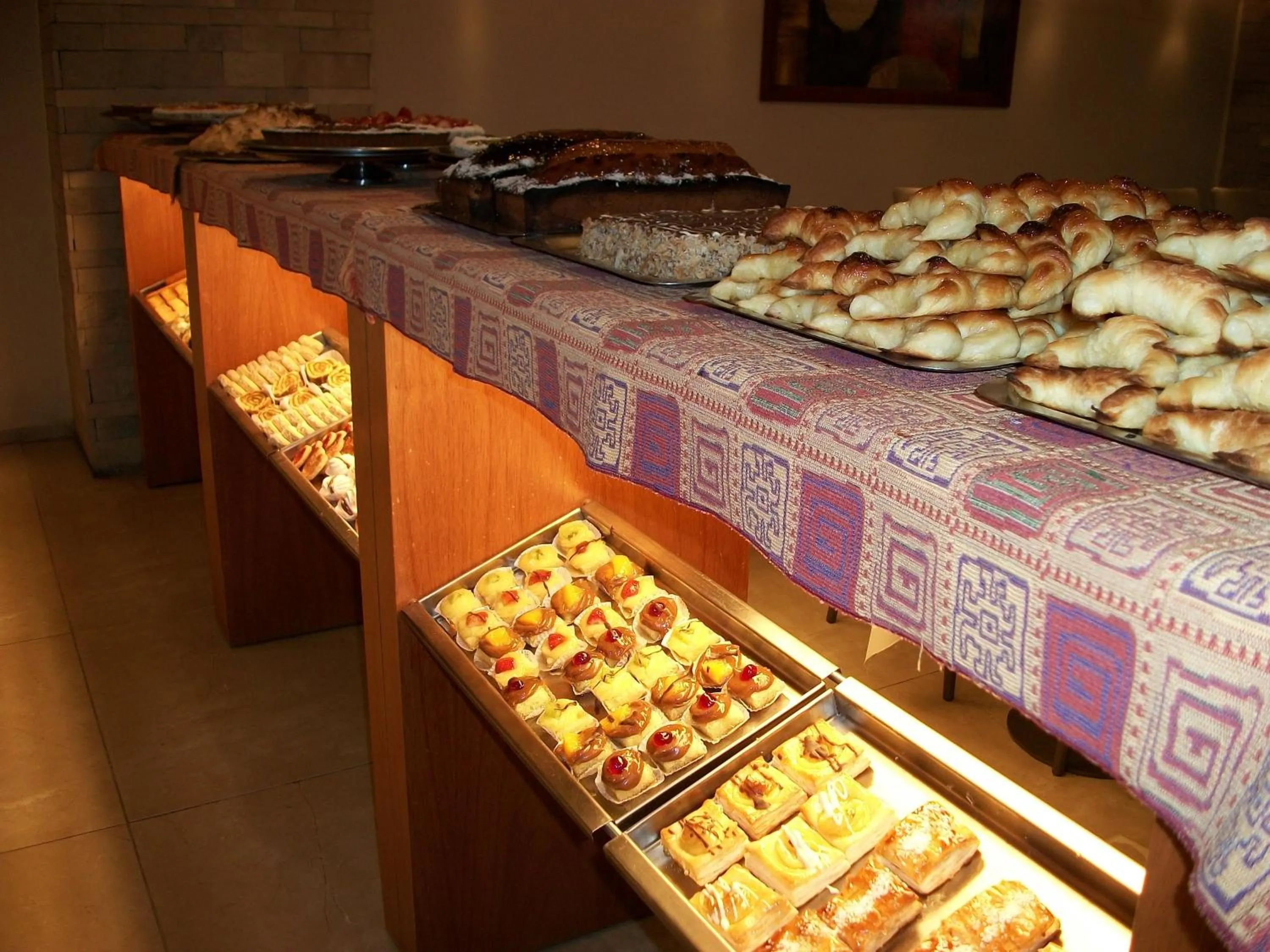 Food in Gran Hotel Skorpios