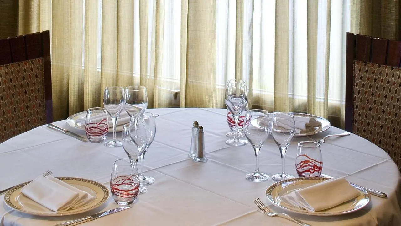 Restaurant/places to eat in Hôtel de la Pointe du Grouin