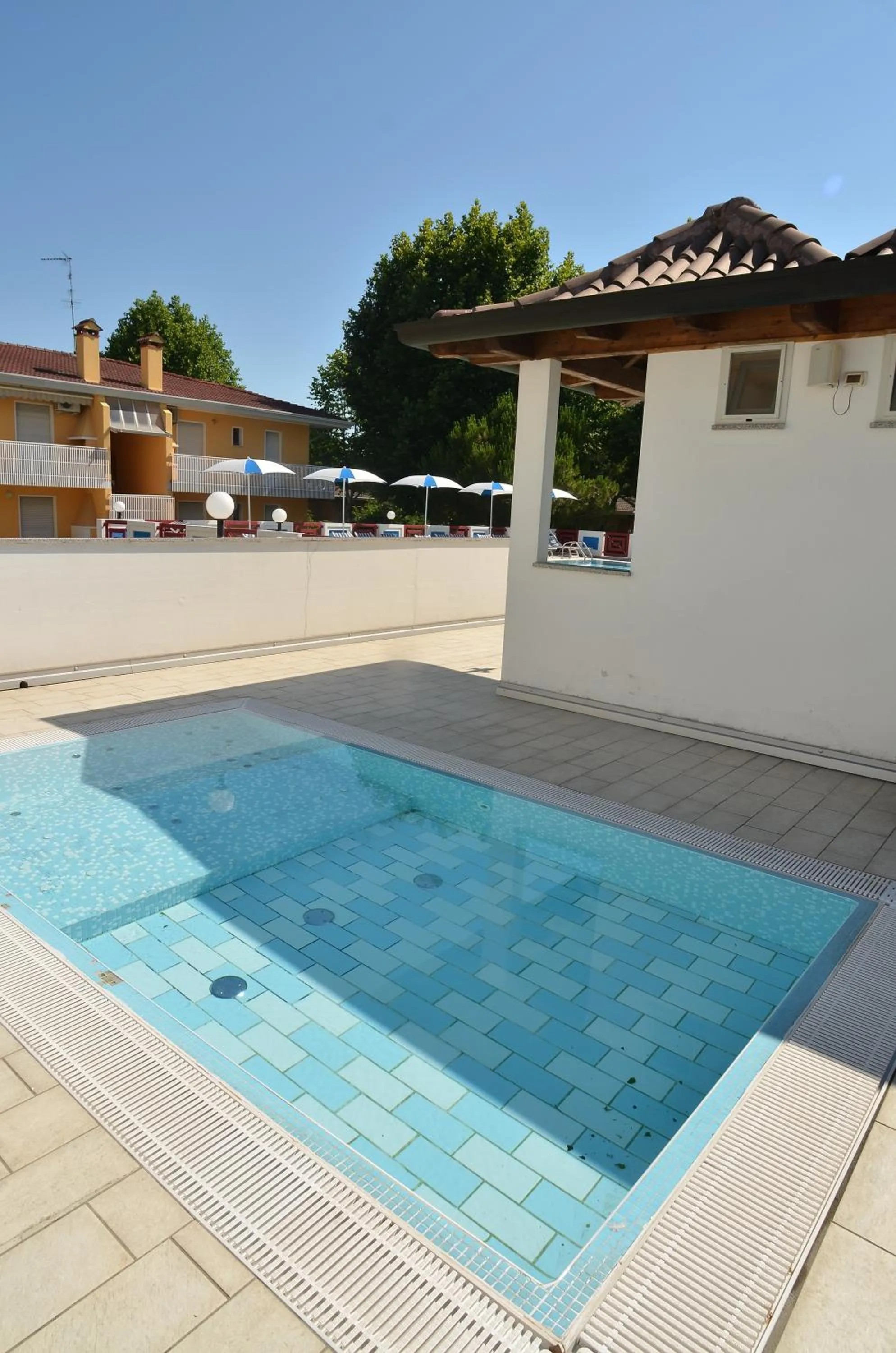 Swimming pool in Hotel Germania