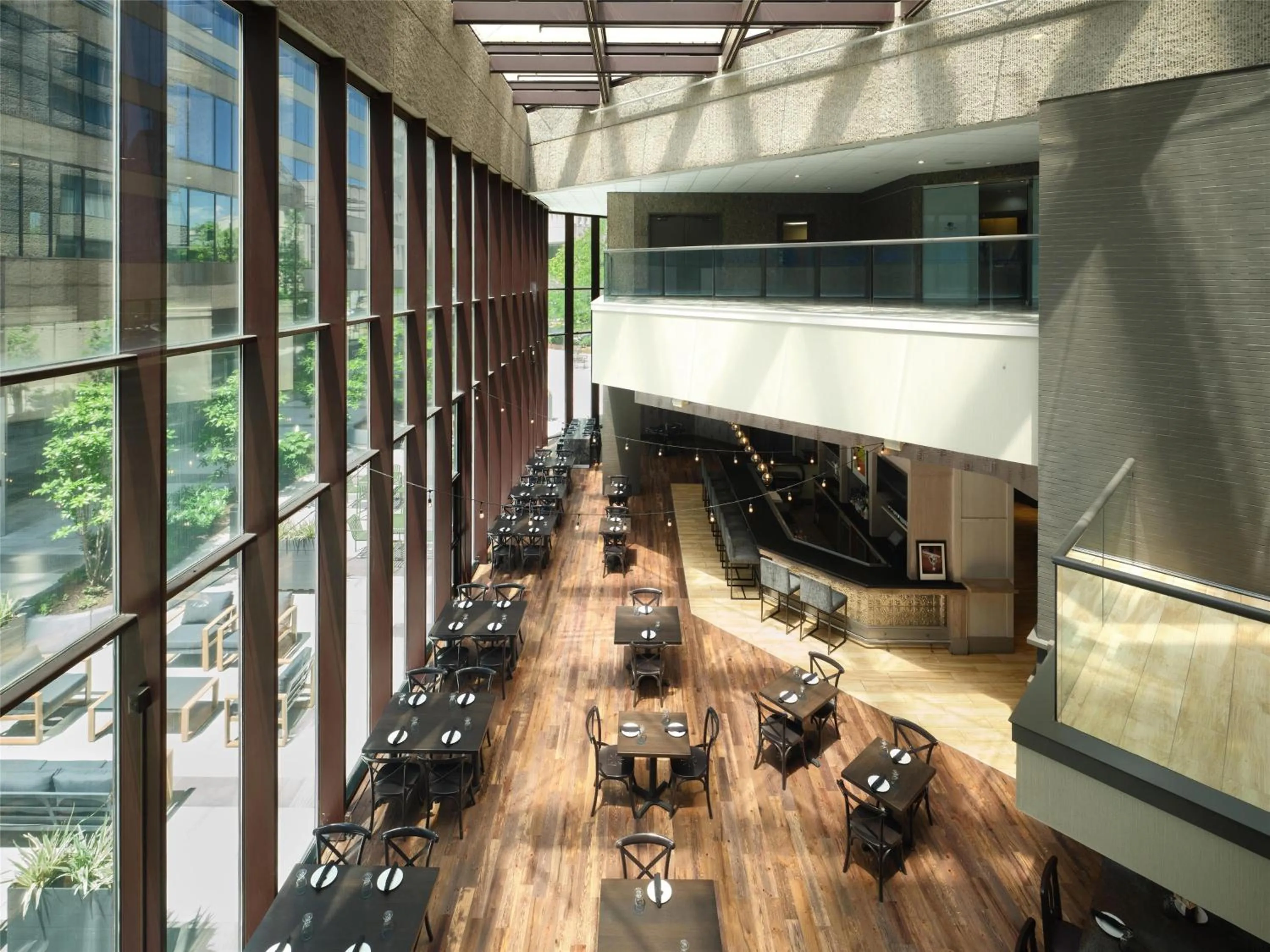 Lounge or bar in DoubleTree by Hilton Hotel Nashville Downtown