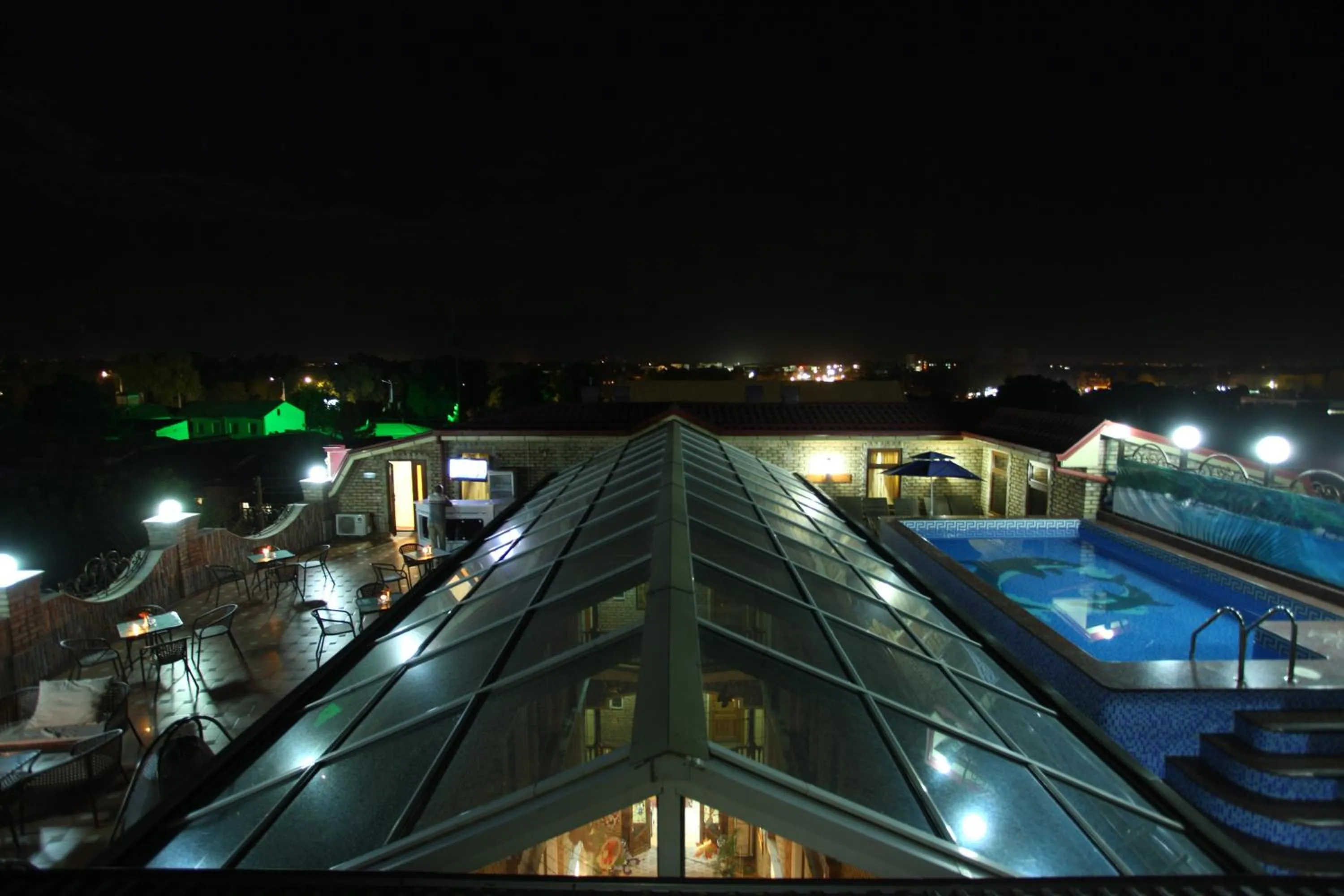 Night in Hotel Grand Samarkand Superior - A