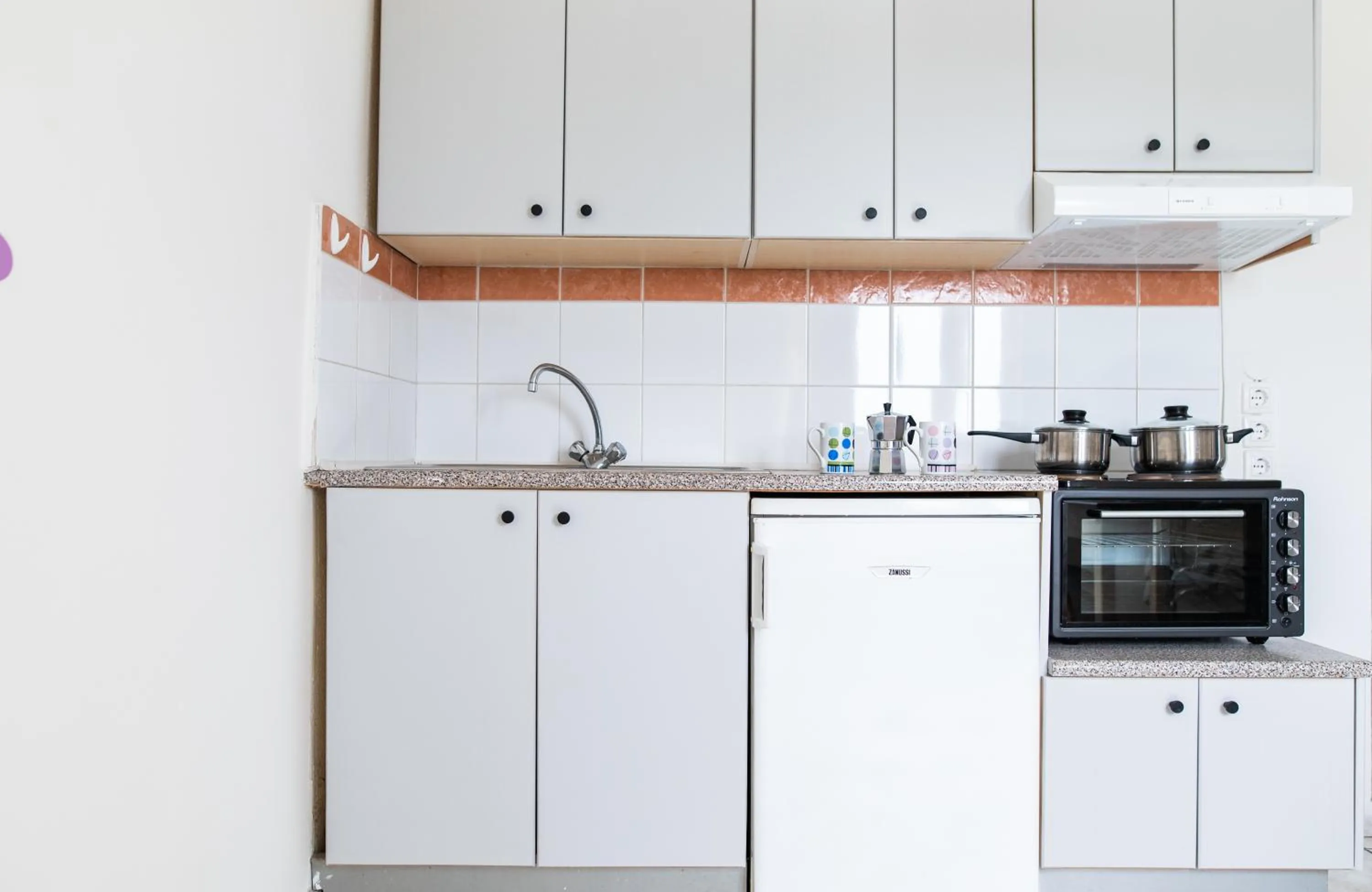 Coffee/tea facilities in Achilleas Hotel Apartments