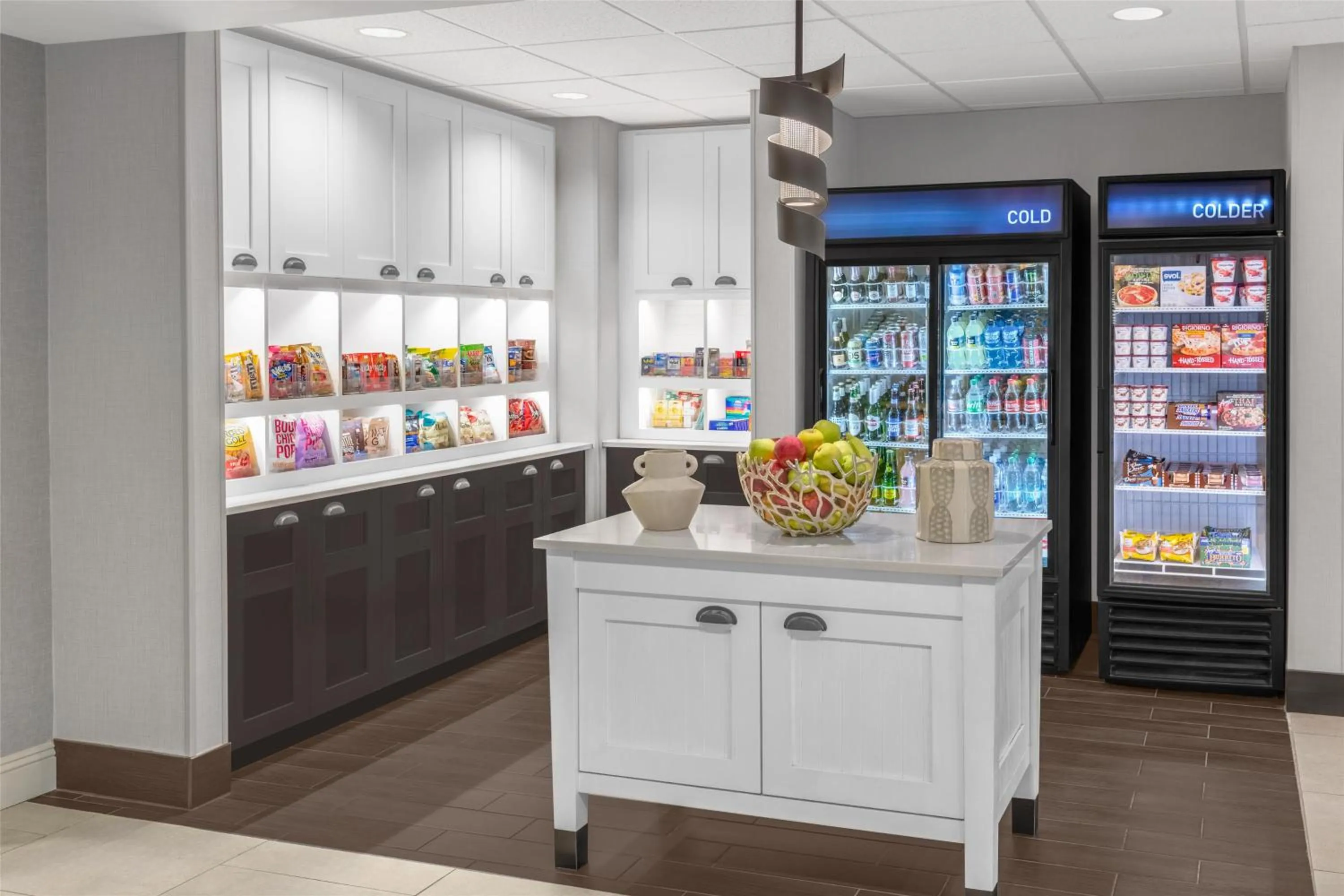 Restaurant/places to eat in Homewood Suites Columbus - Airport