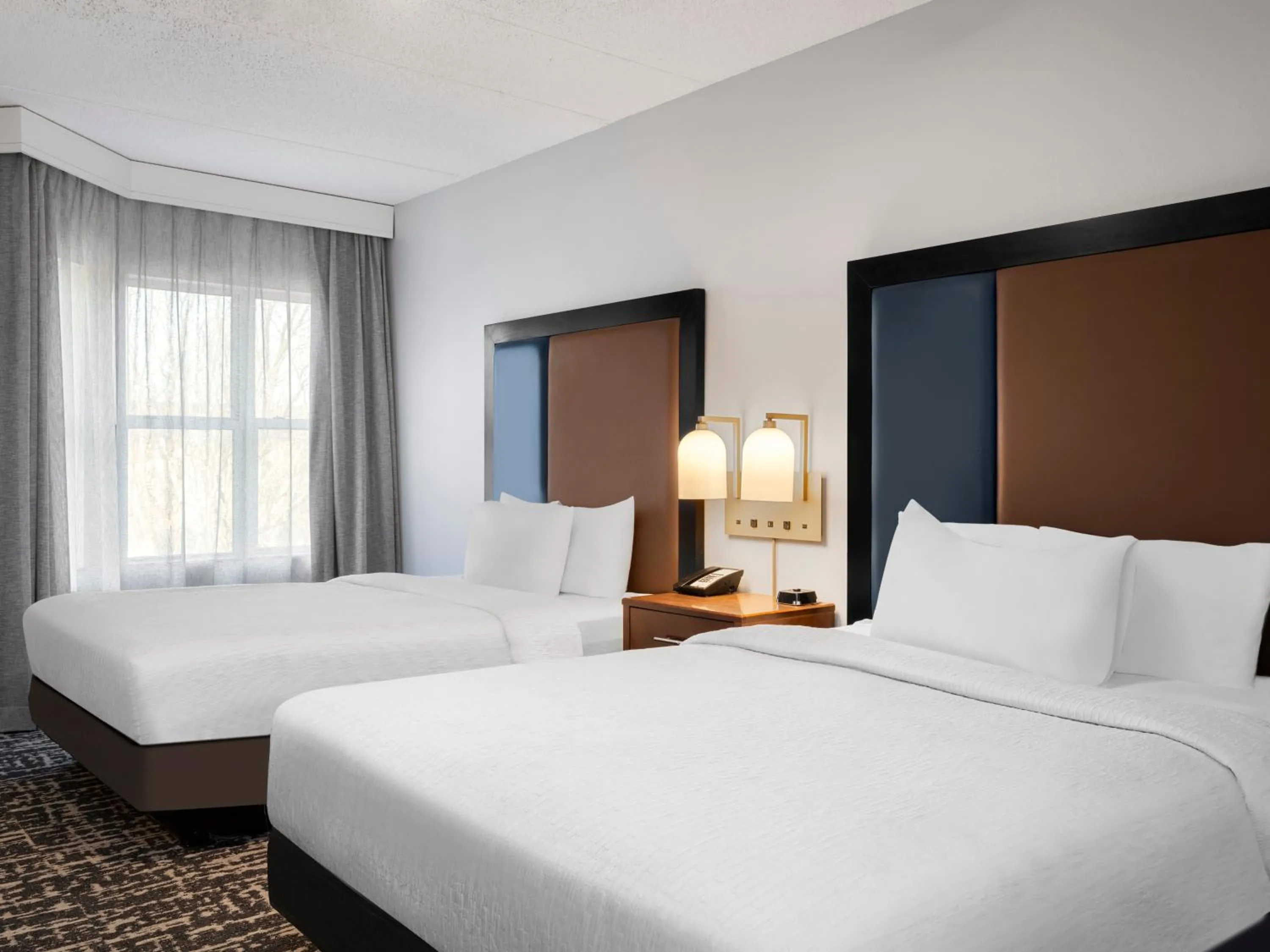 Bed in Homewood Suites Columbus - Airport