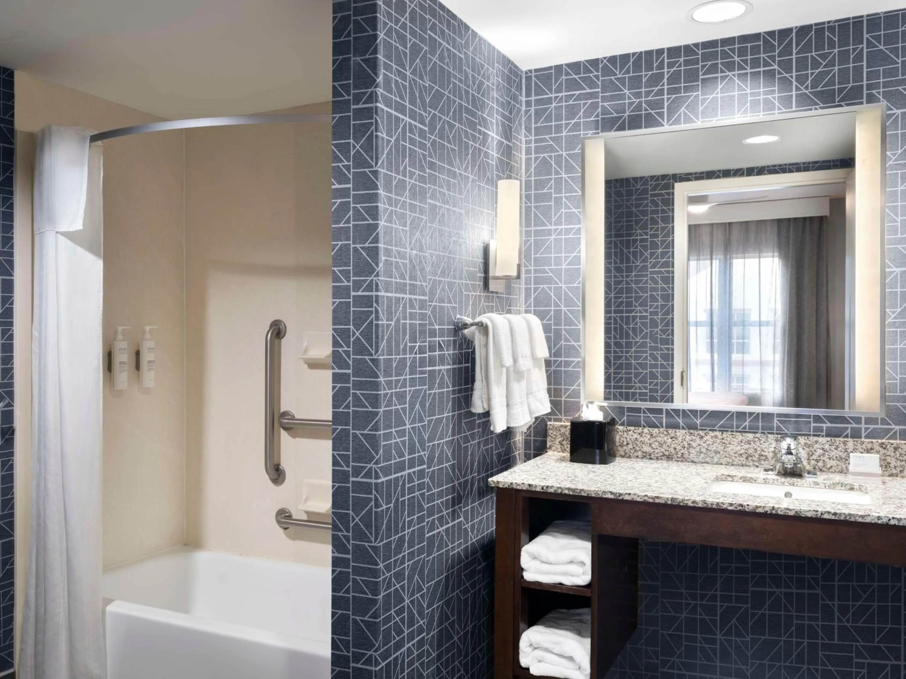 Bathroom in Homewood Suites Columbus - Airport