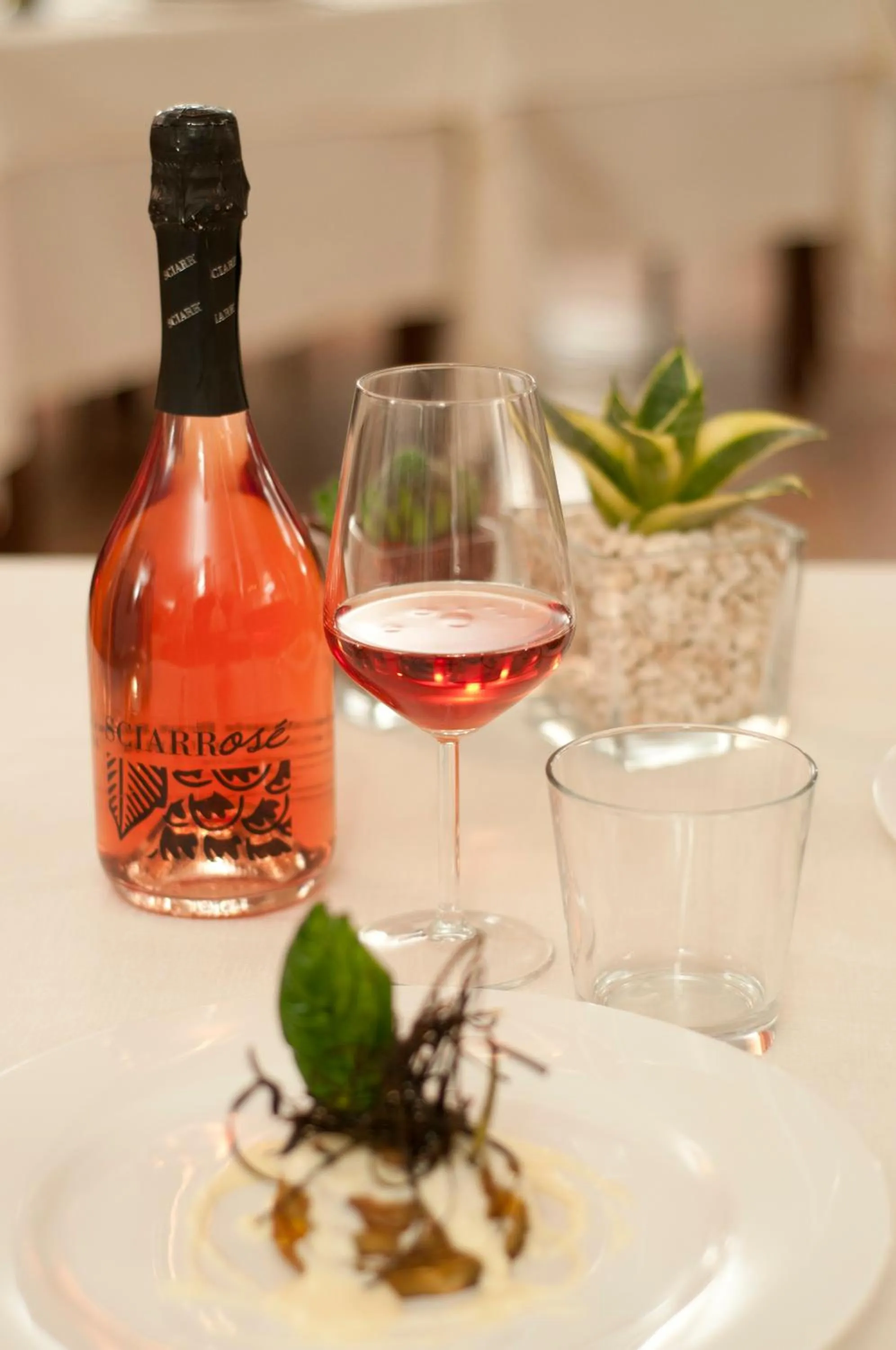 Alcoholic drinks in Queen Hotel