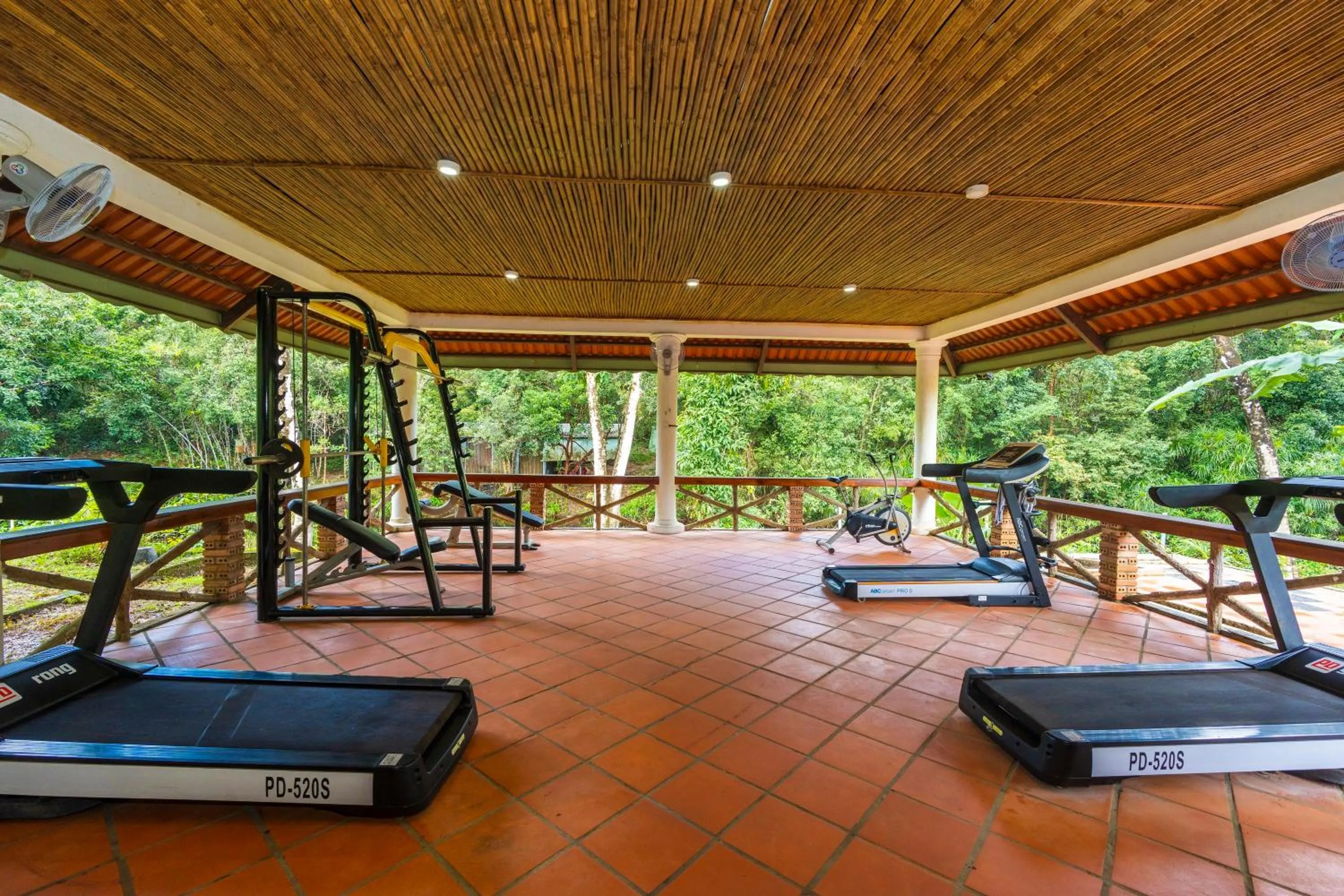 Fitness centre/facilities in Maison Du VietNam Resort & Spa