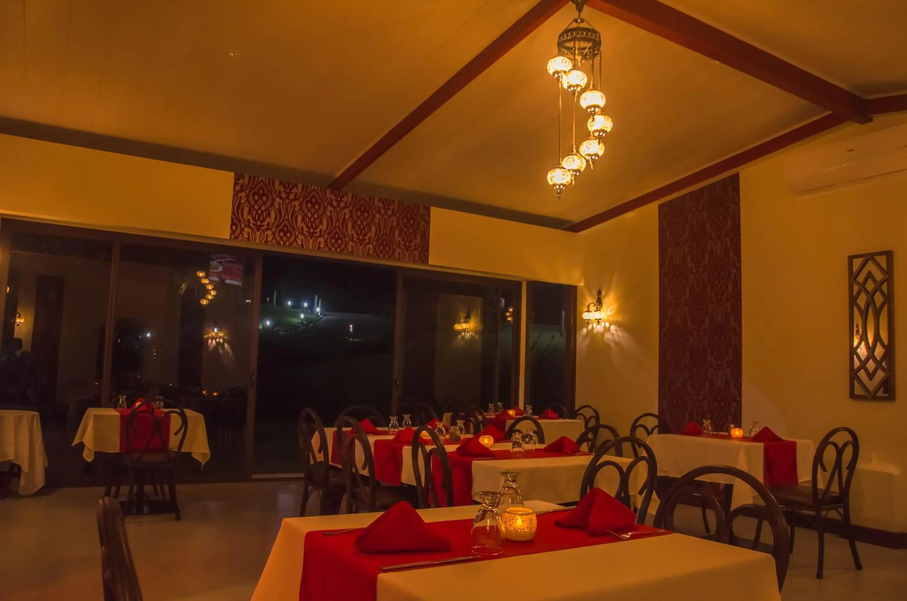 Restaurant/places to eat in Arenal Volcano Inn