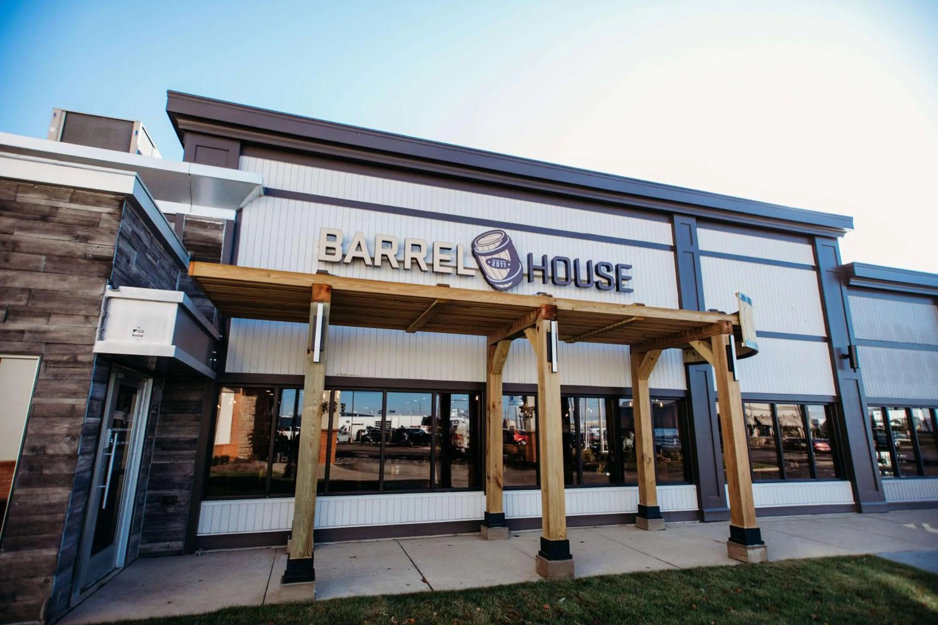 Restaurant/places to eat in DoubleTree by Hilton Bloomington