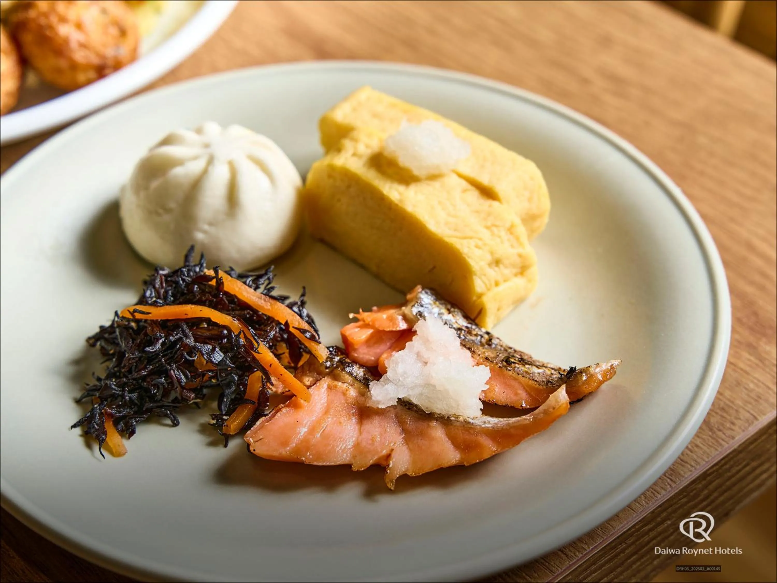 Breakfast in DEL style Osaka-Shinsaibashi by Daiwa Roynet Hotel