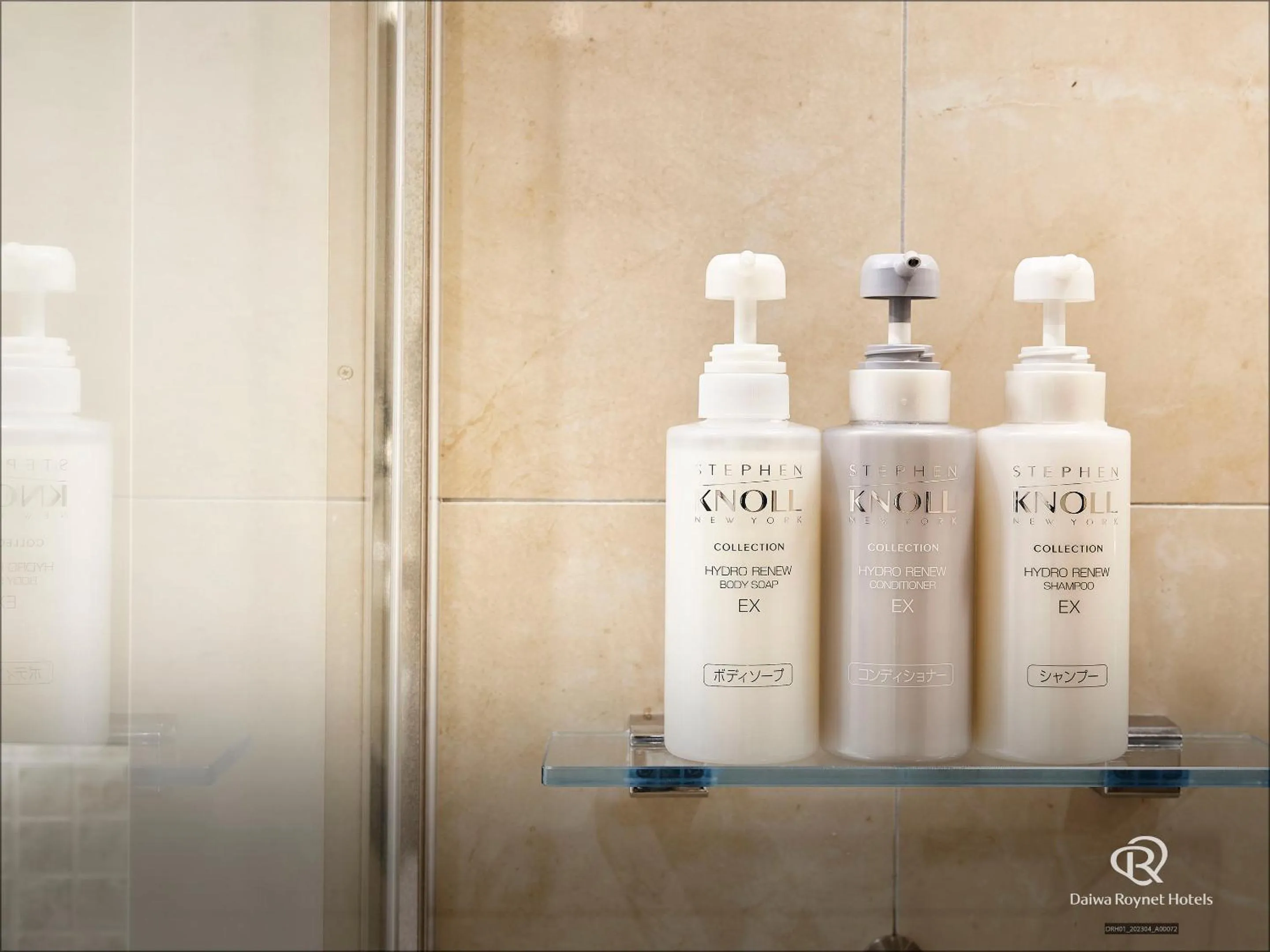 Bathroom in DEL style Osaka-Shinsaibashi by Daiwa Roynet Hotel