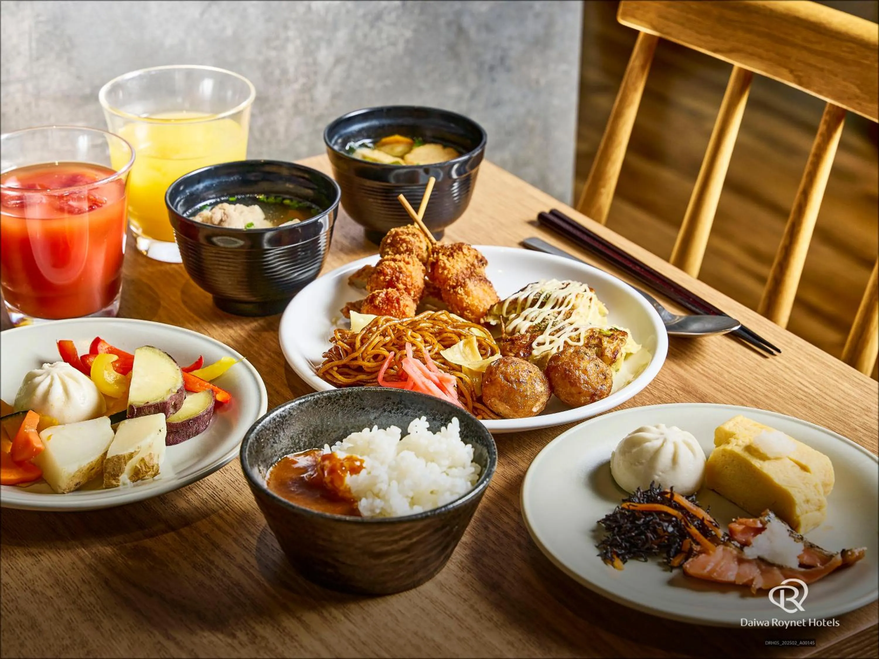 Breakfast in DEL style Osaka-Shinsaibashi by Daiwa Roynet Hotel