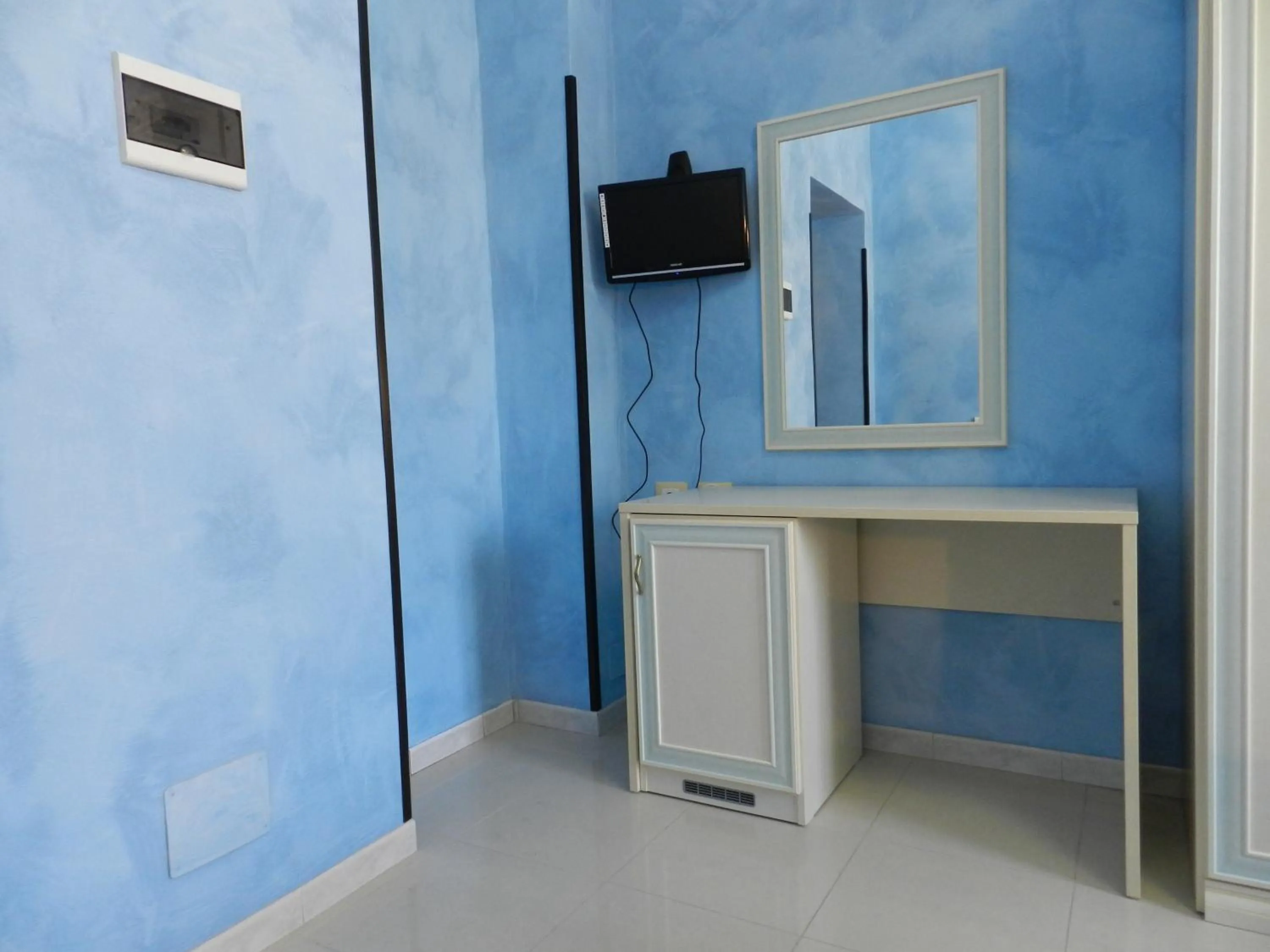 TV and multimedia in Hotel Air Palace Lingotto