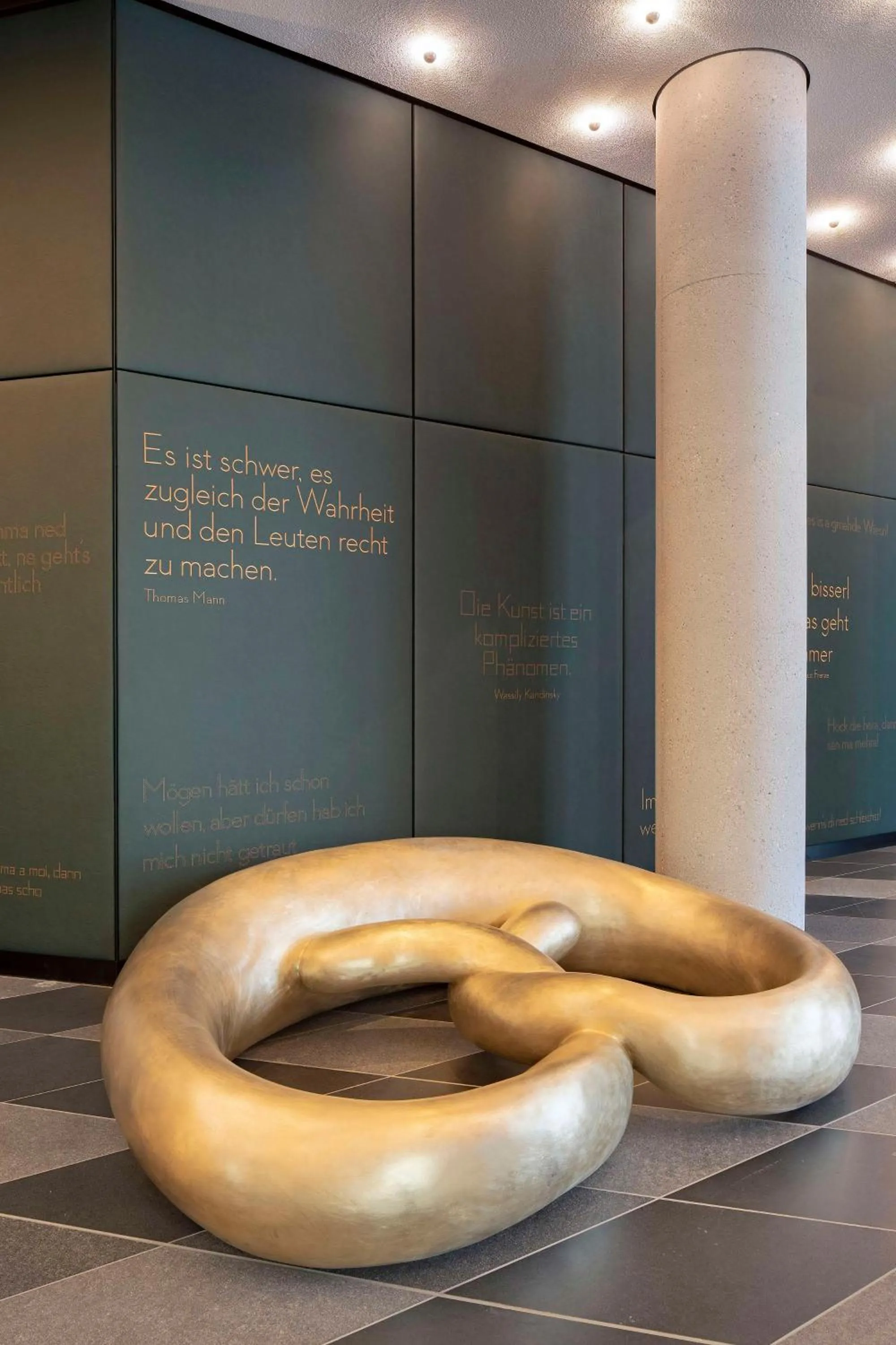 Lounge or bar in Andaz Munich Schwabinger Tor, By Hyatt