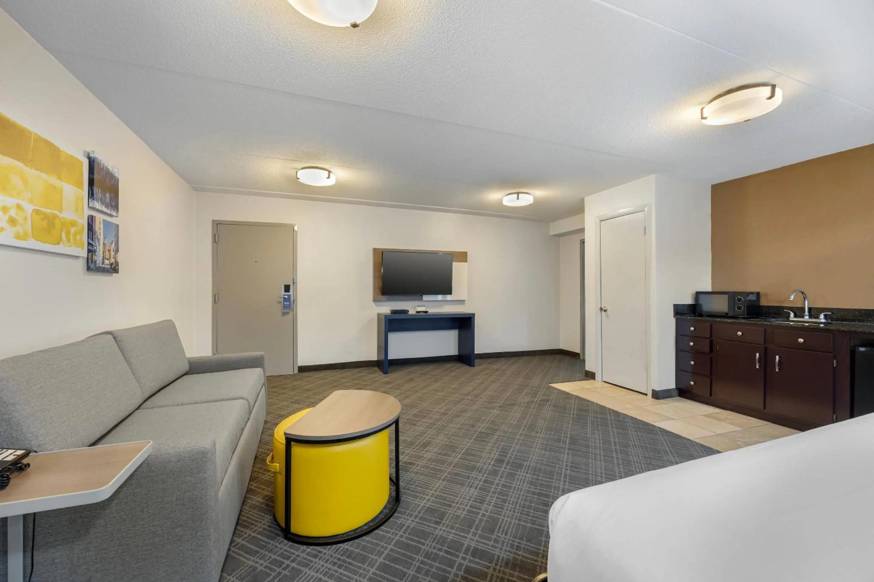 Bedroom in Comfort Inn Chattanooga Downtown Southside