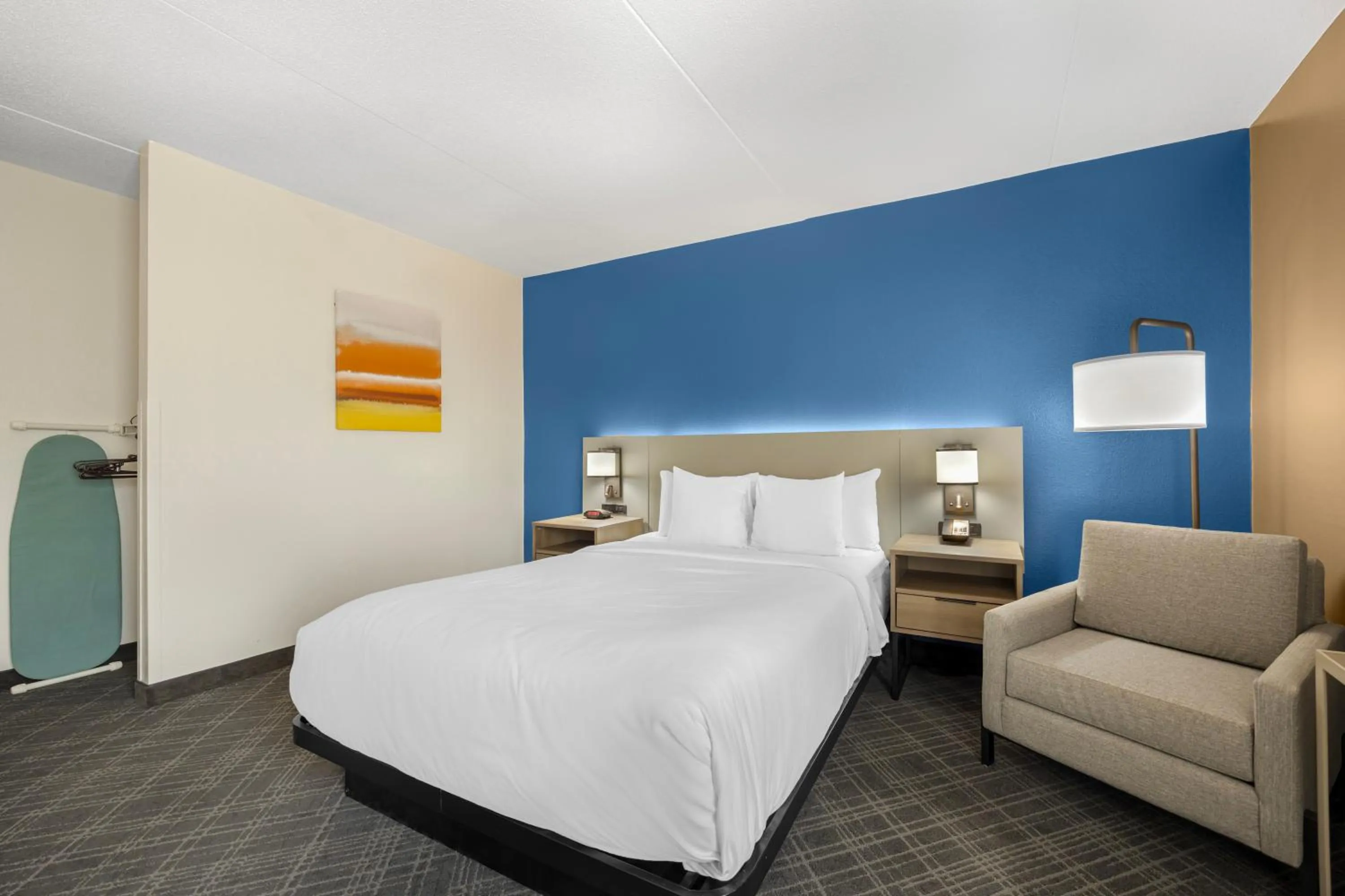 Bedroom, Bed in Comfort Inn Chattanooga Downtown Southside