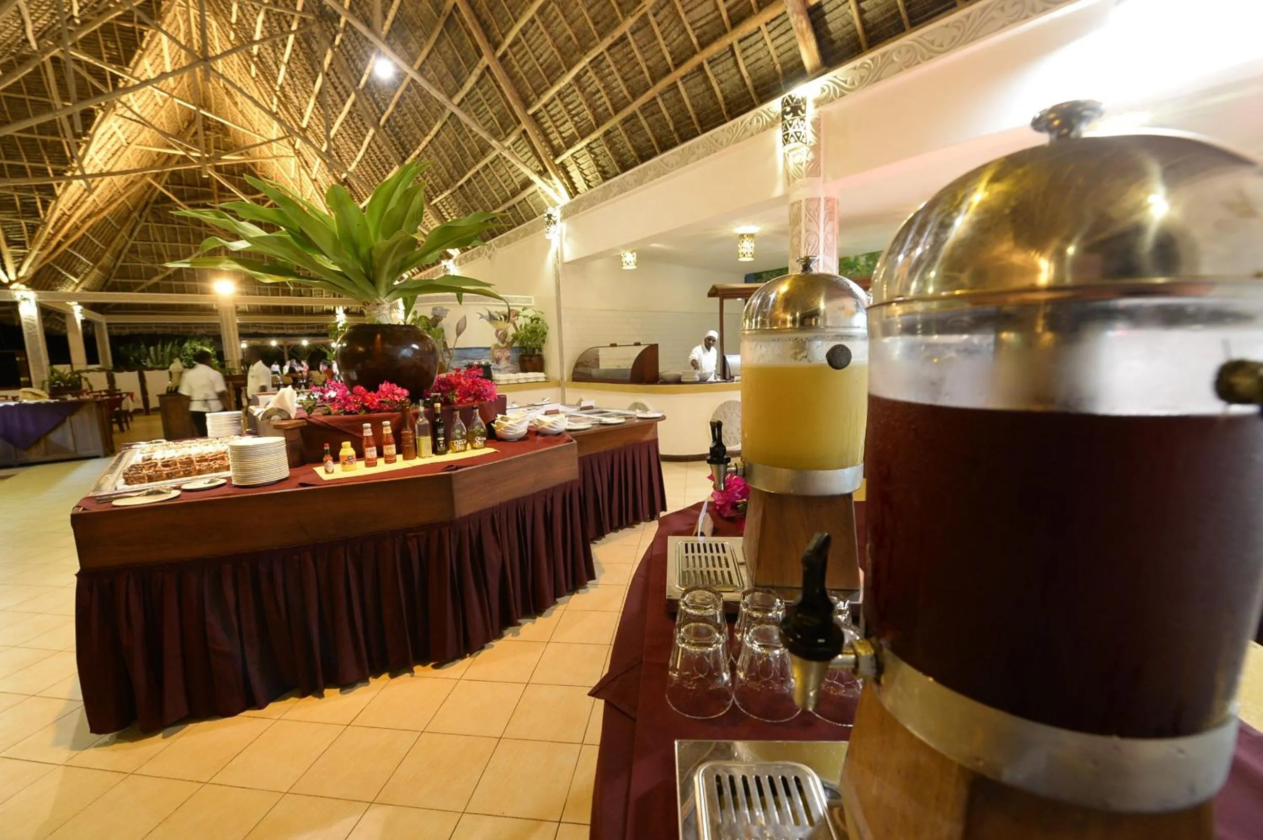 Restaurant/places to eat in Uroa Bay Beach Resort