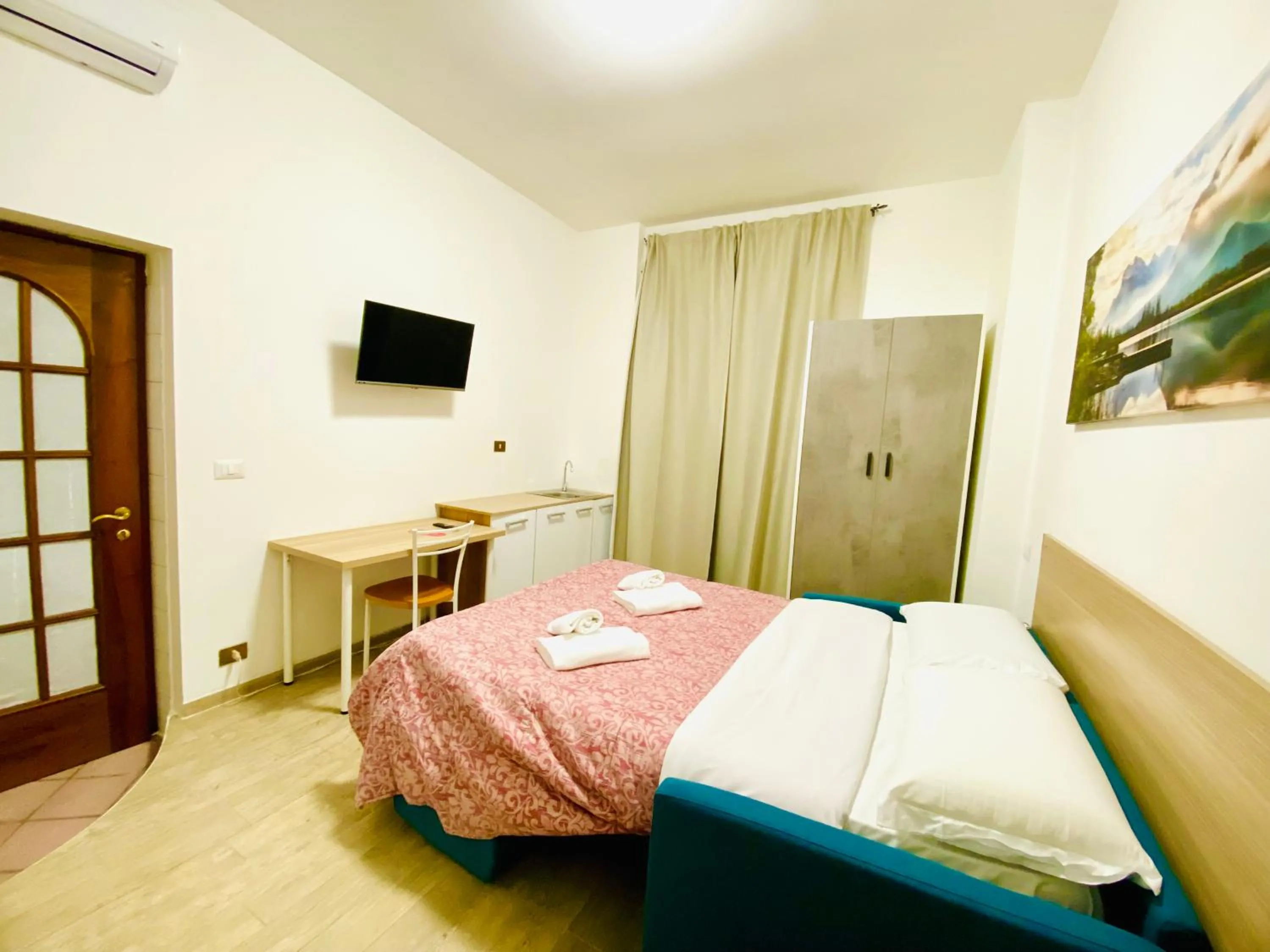 Bedroom, Bed in Tawhid Accomodation