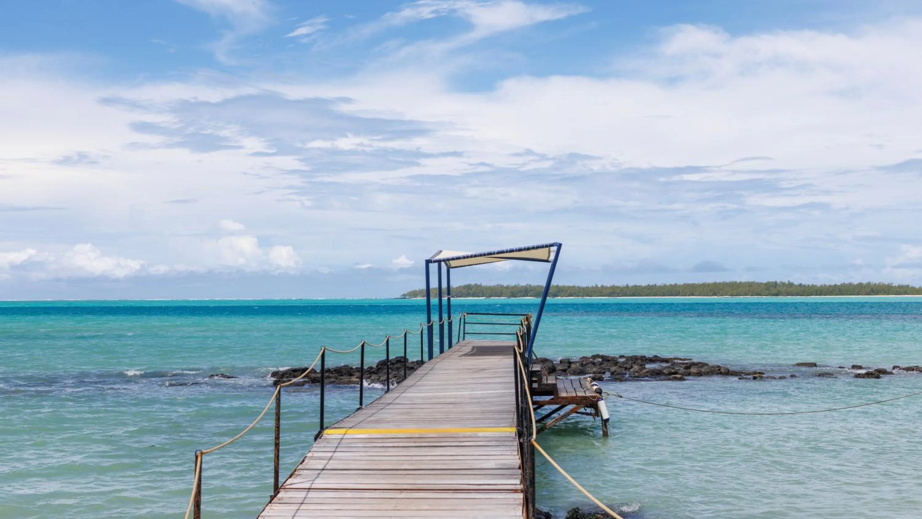 Sea view in Tropical Attitude (Adults Only)