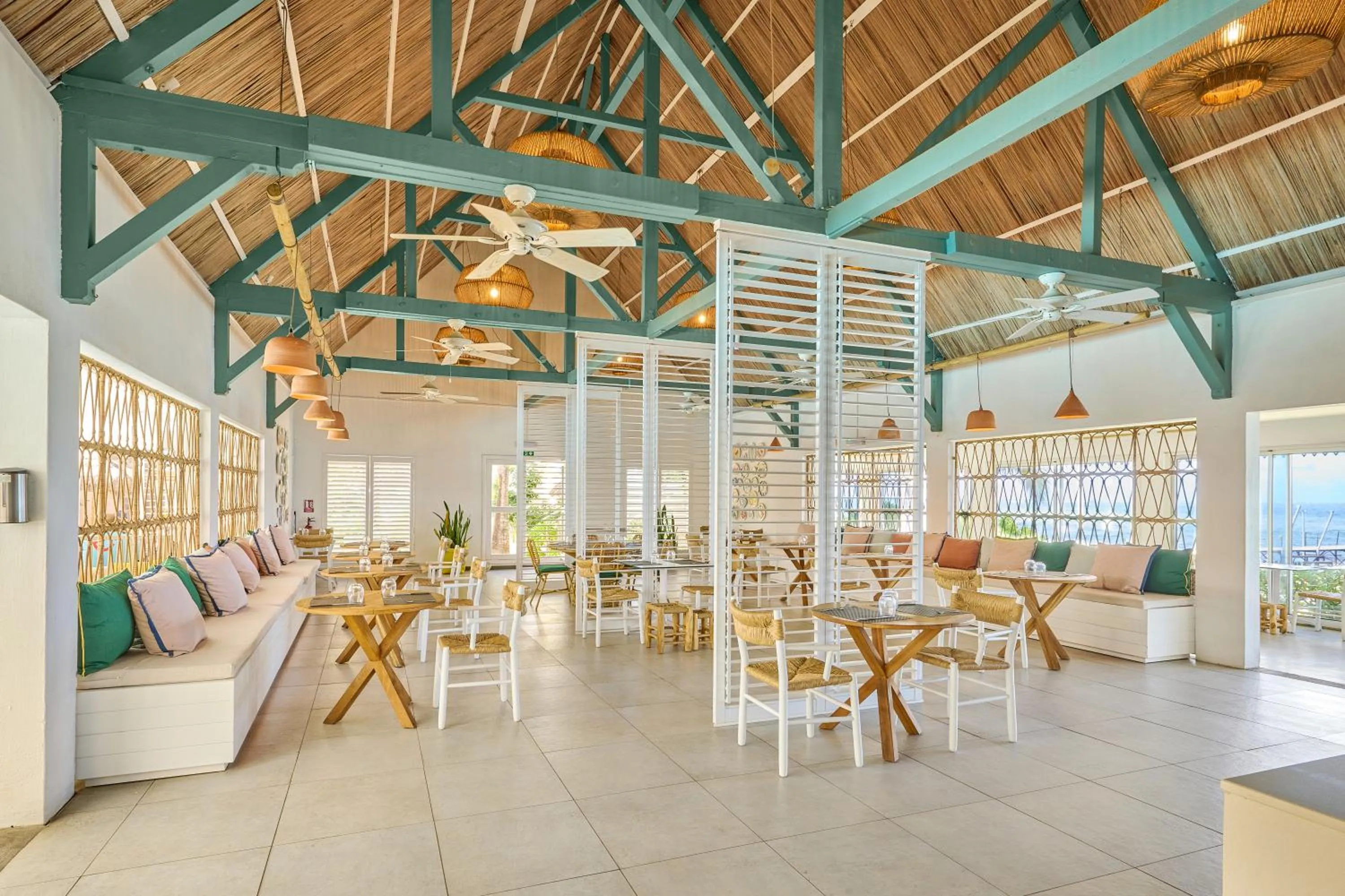 Restaurant/places to eat in Tropical Attitude (Adults Only)