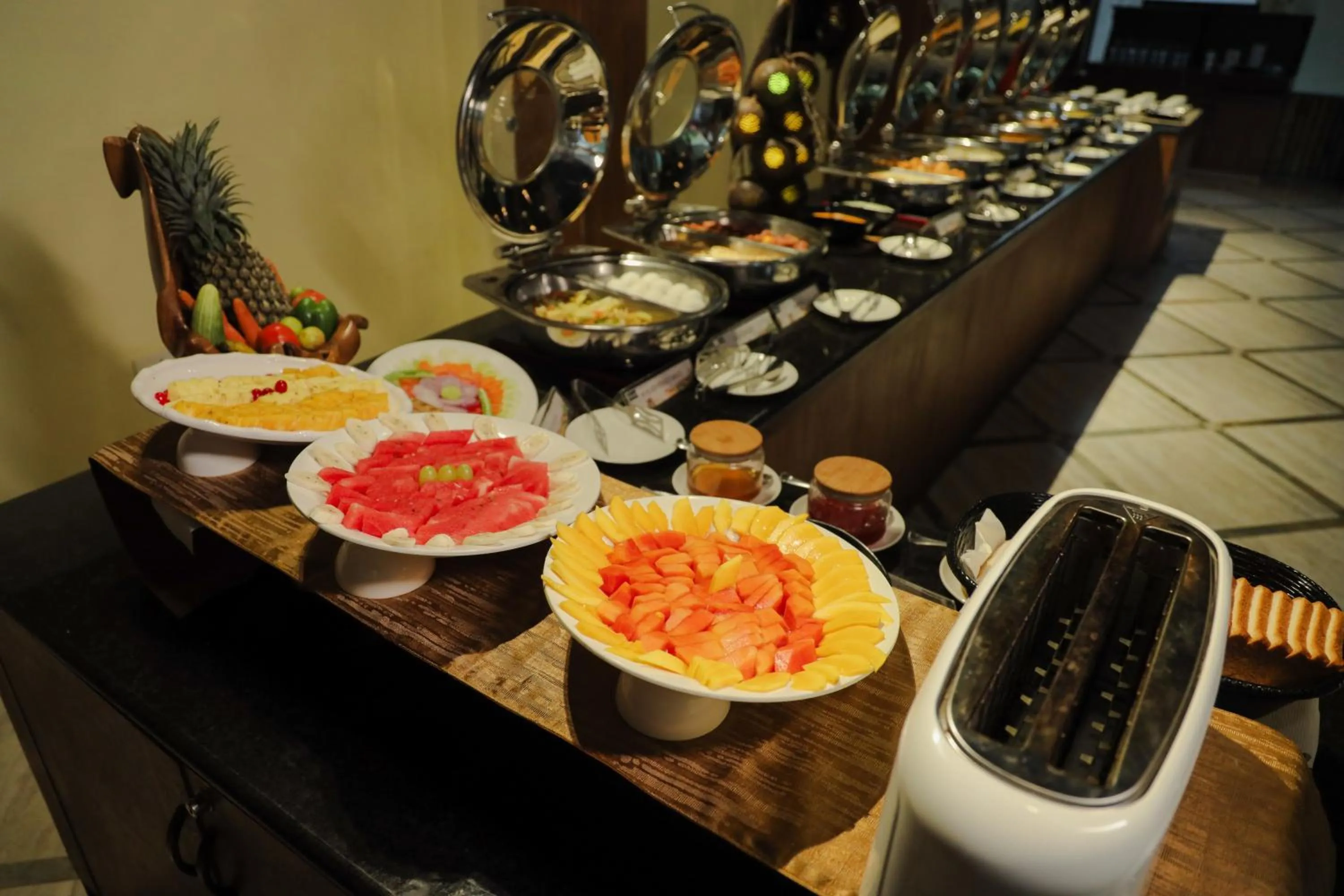 Restaurant/places to eat in Indeevara Luxury Resort and Spa, Wayanad