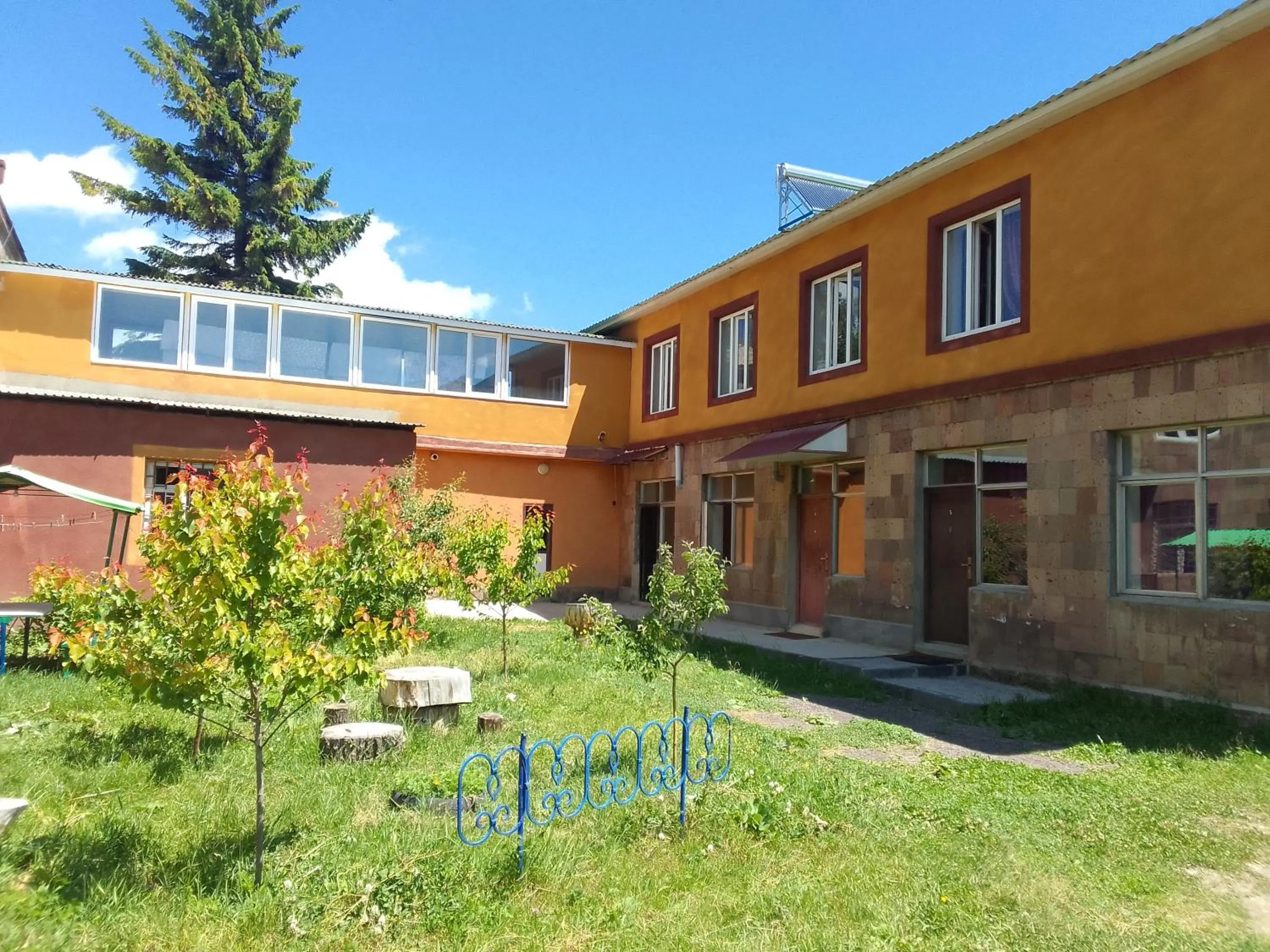 Sevan Backstage Garden