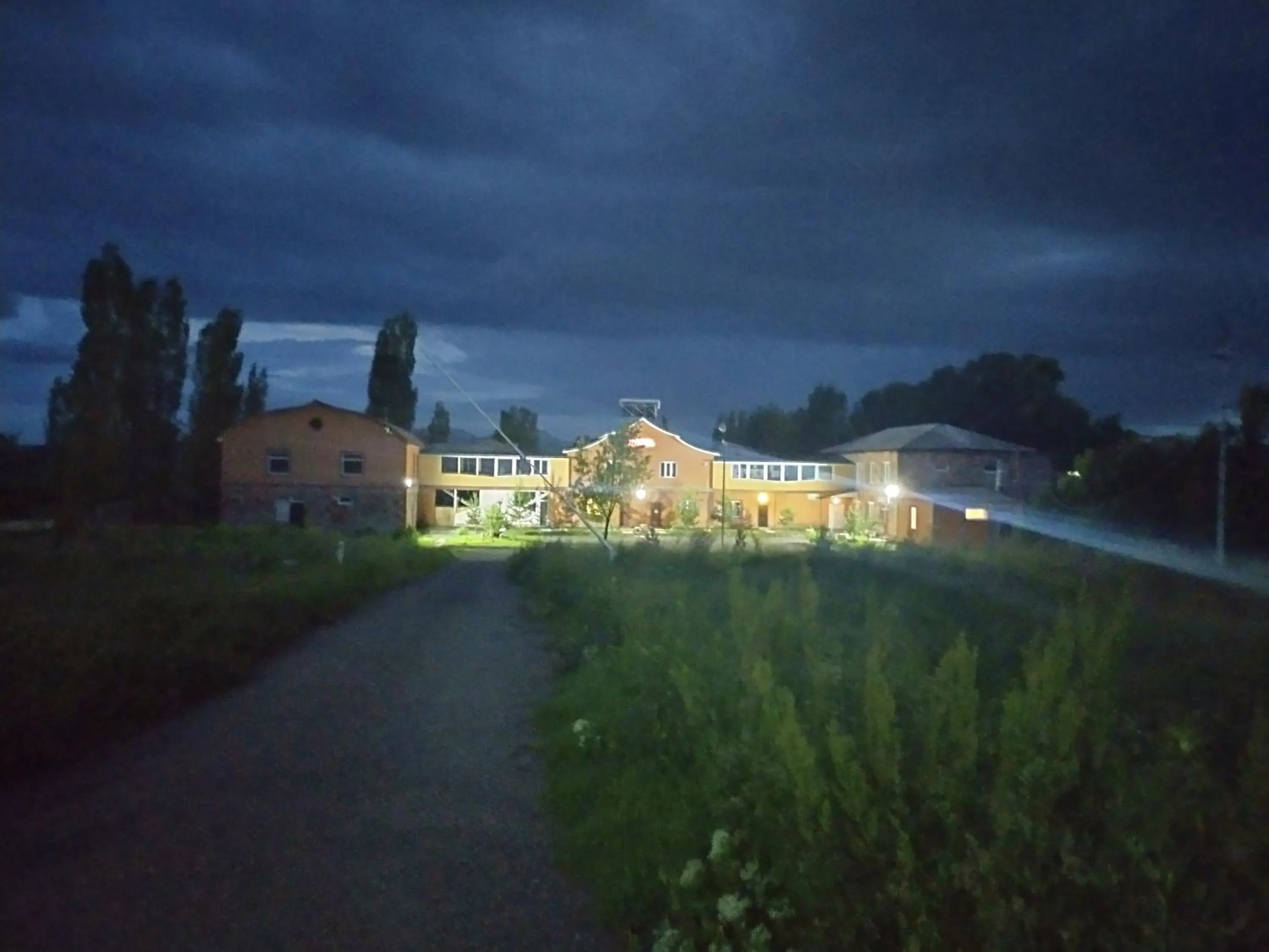 Sevan Backstage Garden