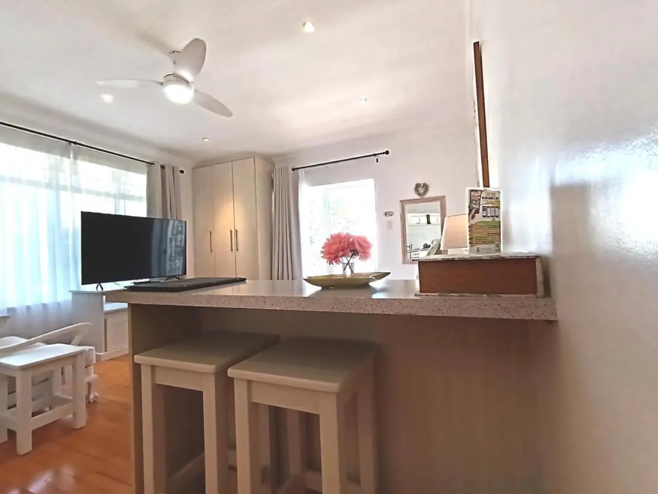 Kitchen or kitchenette in On the Bay