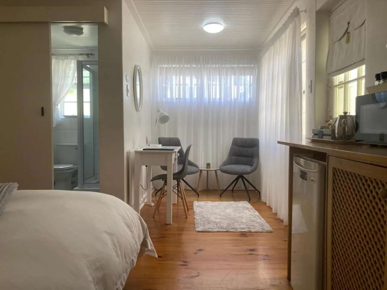 Photo of the whole room, Bed in On the Bay