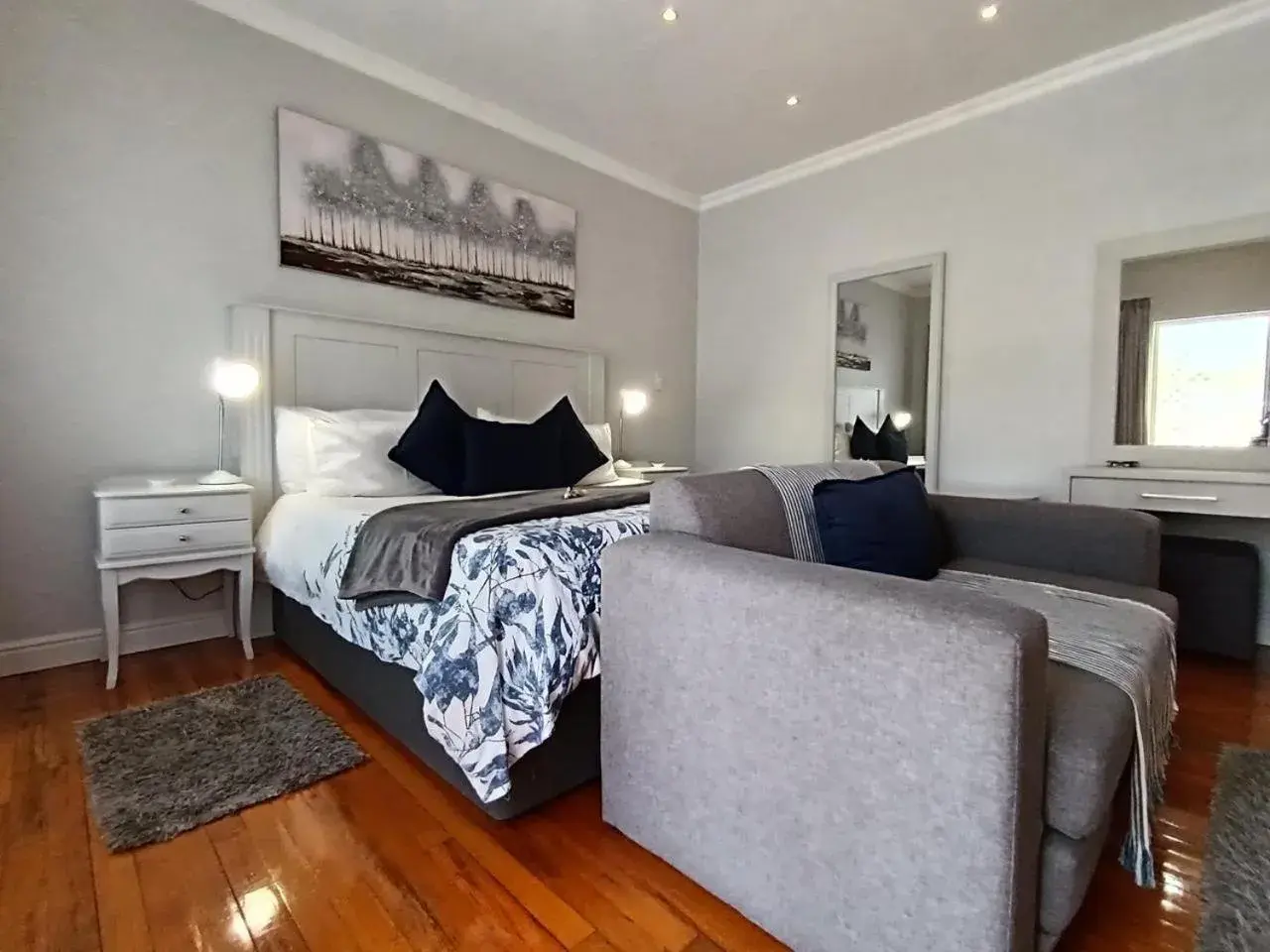 Deluxe Family Room - single occupancy in On the Bay Deluxe Family Room - single occupancy in On the Bay