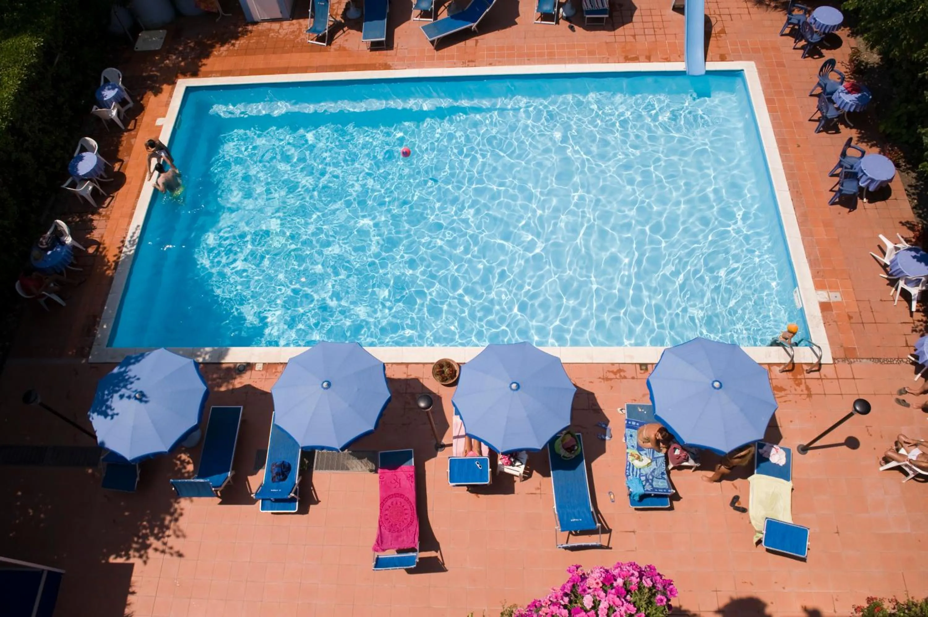 Swimming pool in Hotel Leuco'